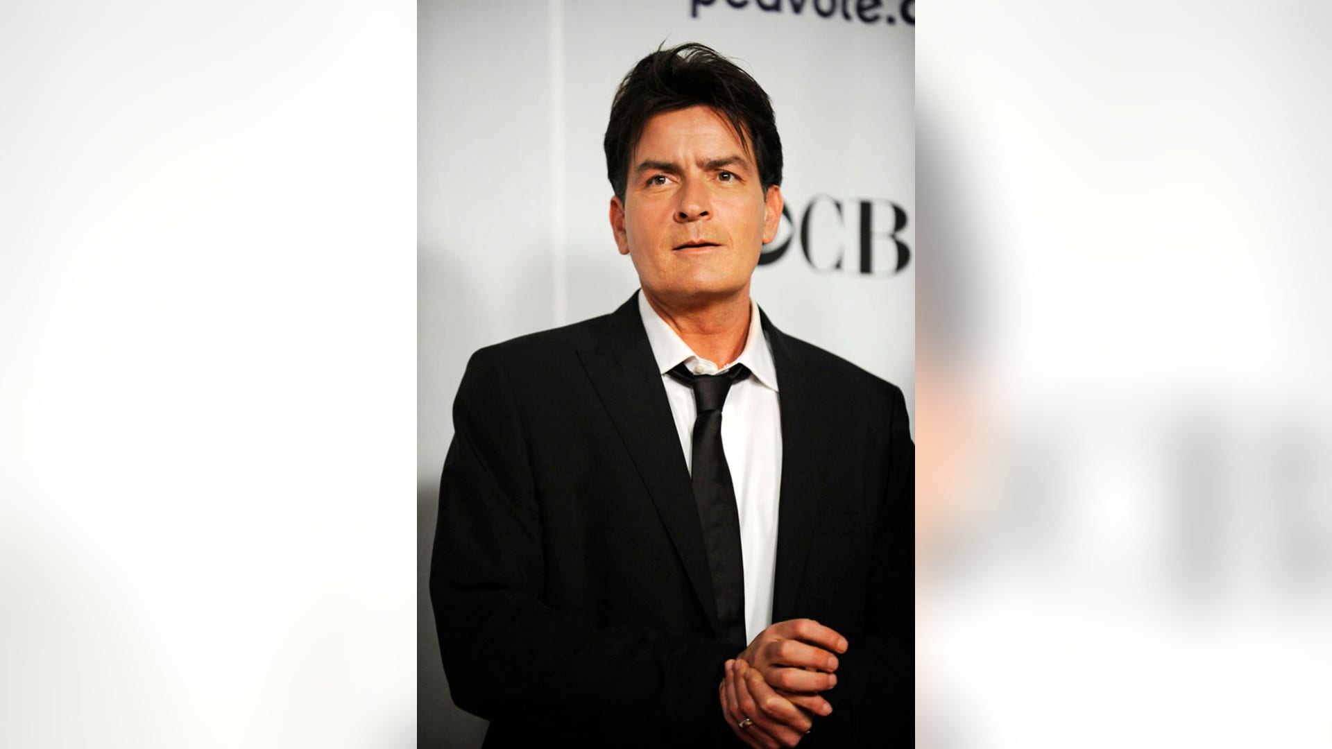 Charlie_Sheen_askud