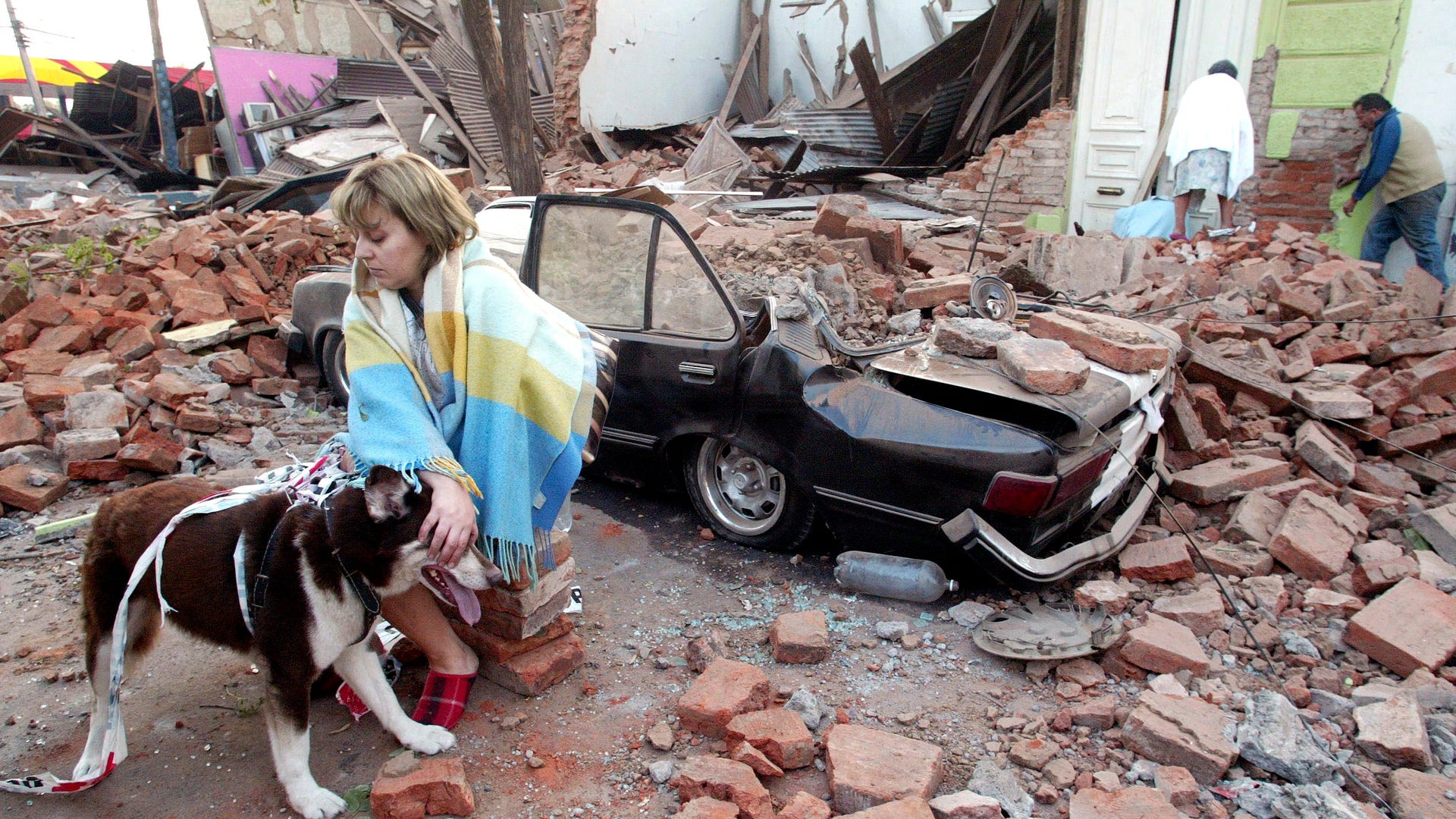 Chile_Earthquake_Anni_Grat__2_