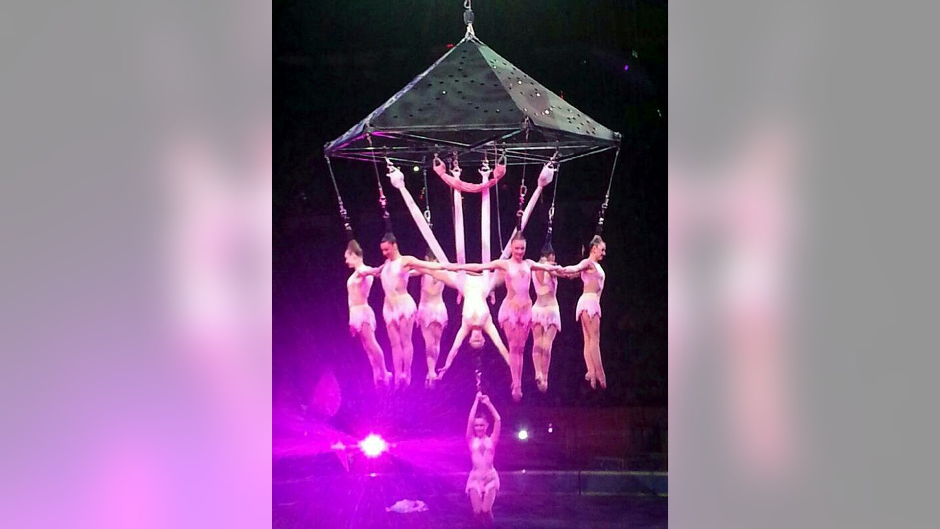 Circus_Accident_Vros__7_