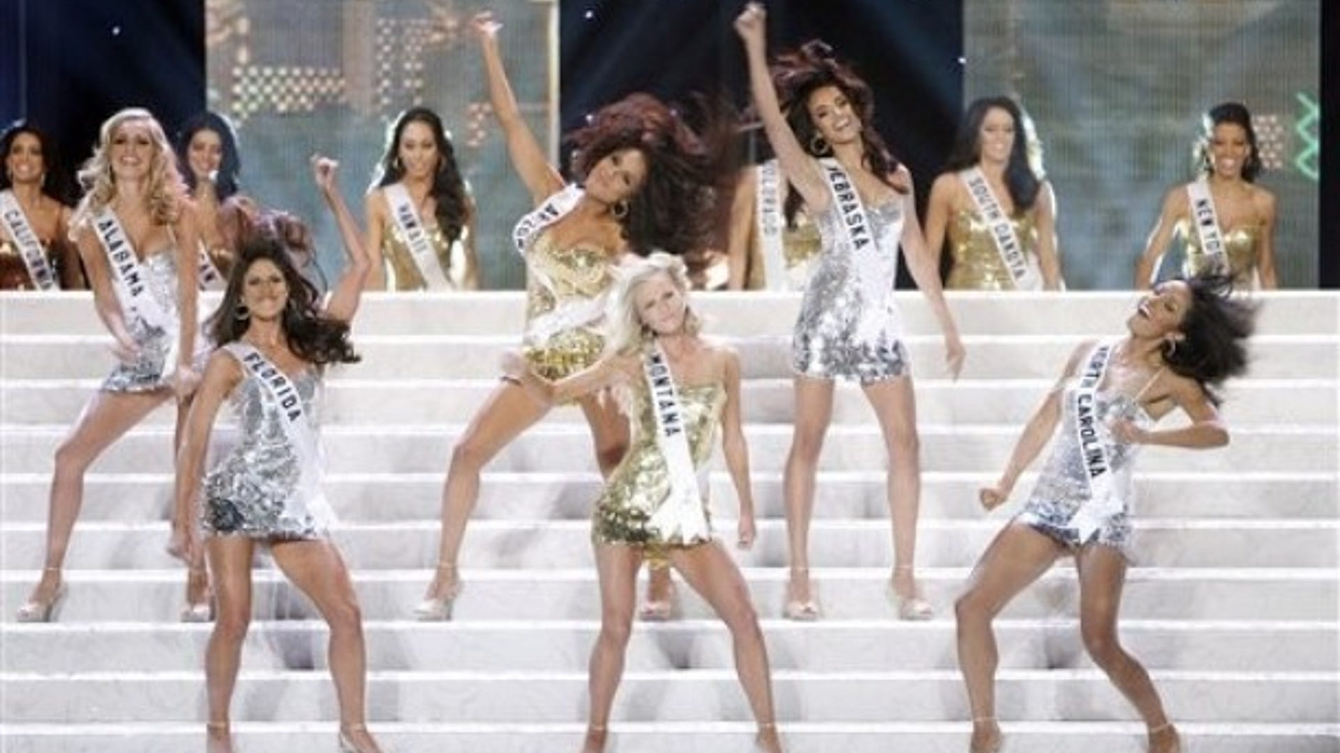 Contestants_Perform_vd