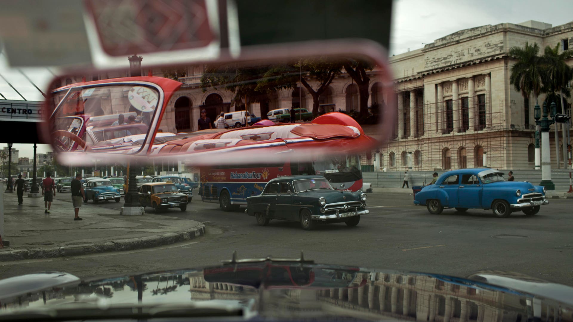 Cuba_Classic_Cars_Pho_Vros