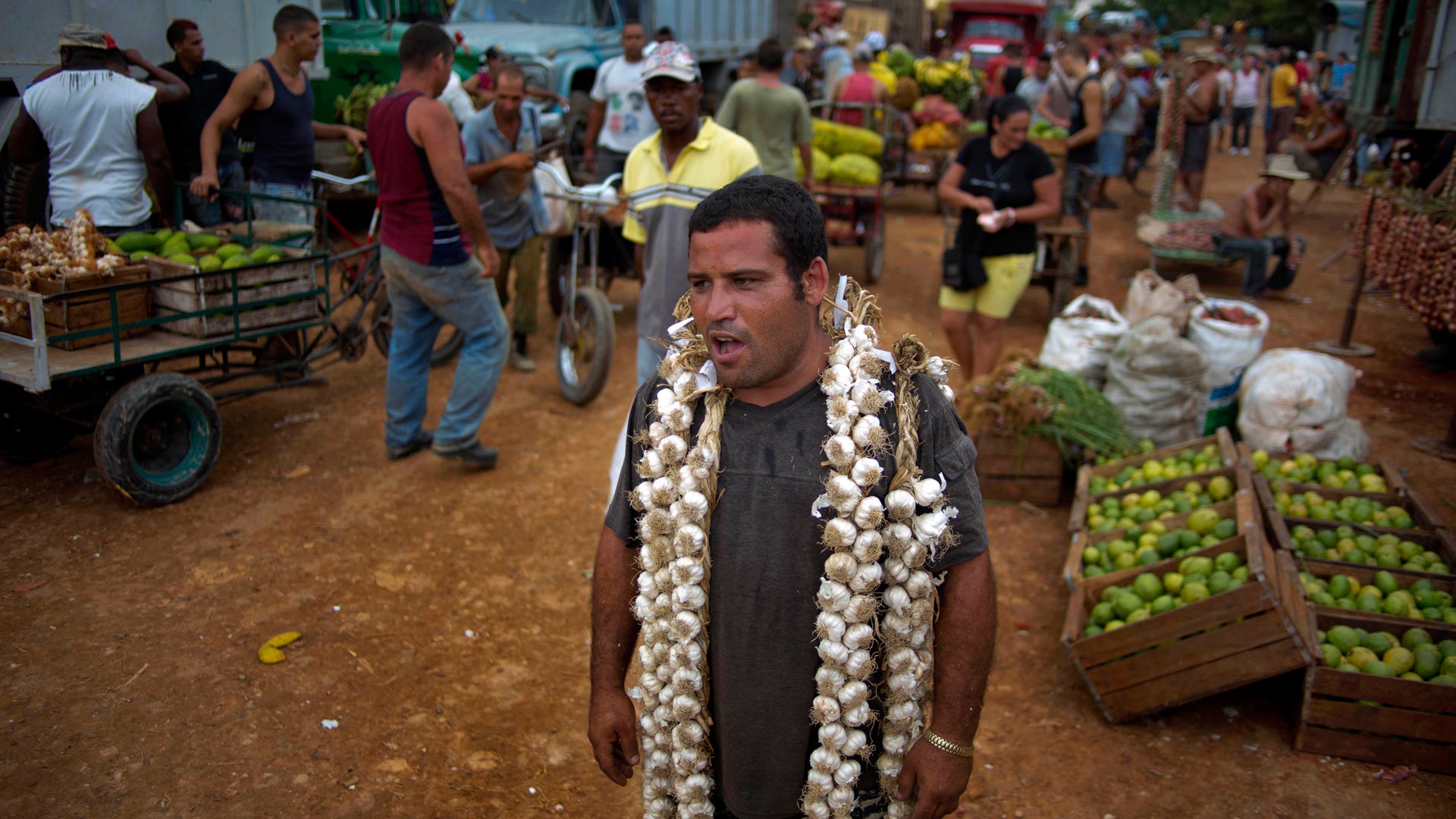 Cuba_Farmers_Market_P_Vros