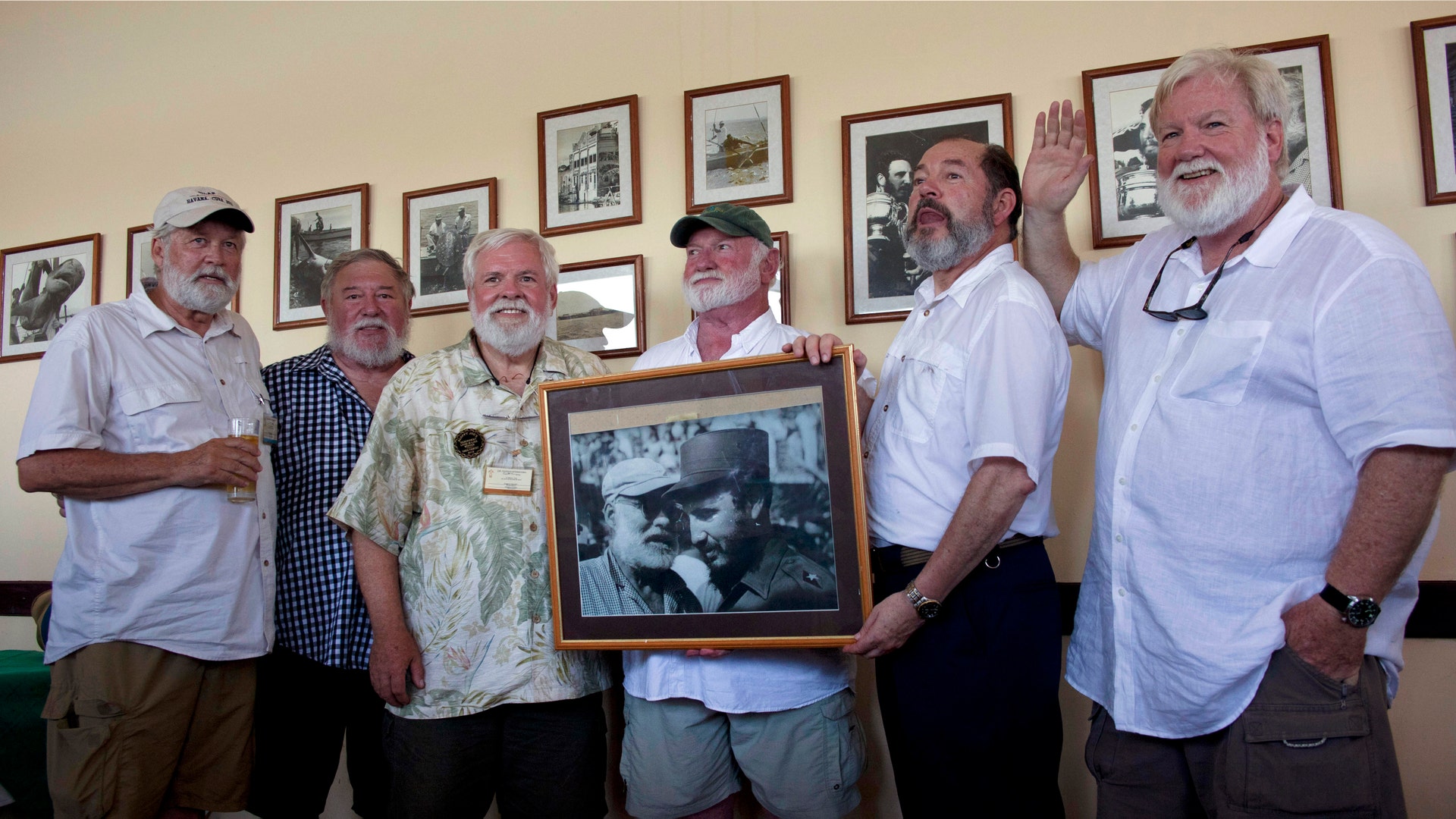 Cuba_Hemingway_Conven_Garc_2__CROP