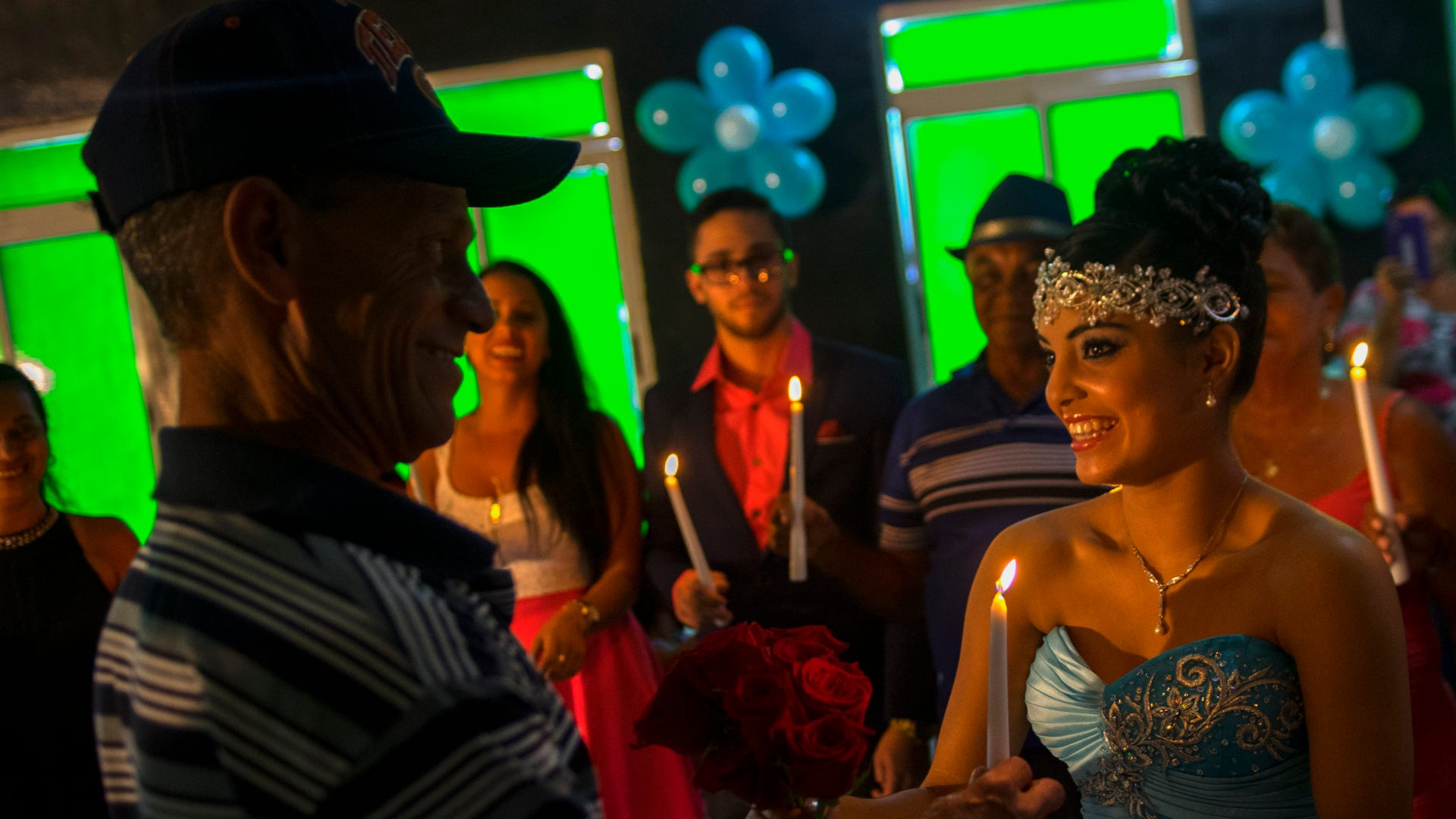 Cuba_Quinceaneras_Vros__20_
