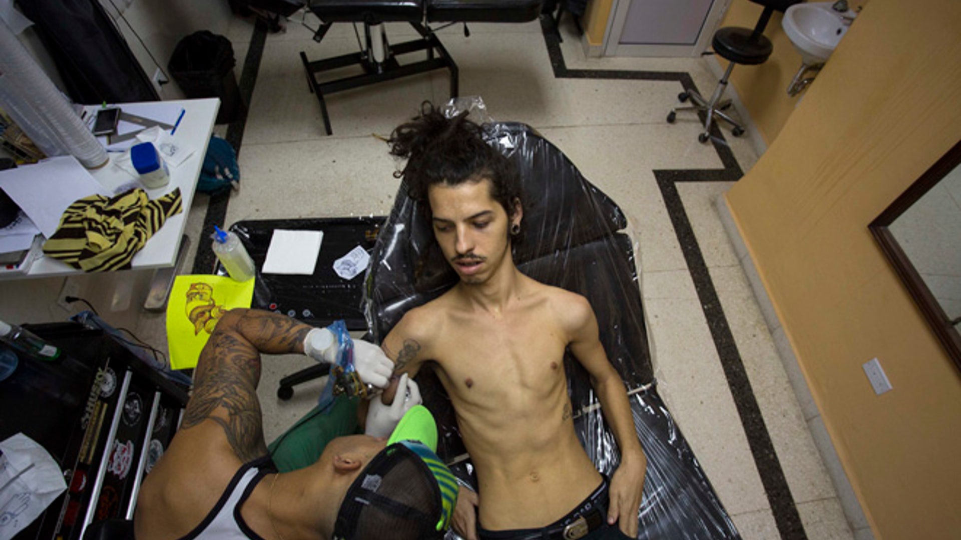 Cuba_Tattoos_Garc_3_