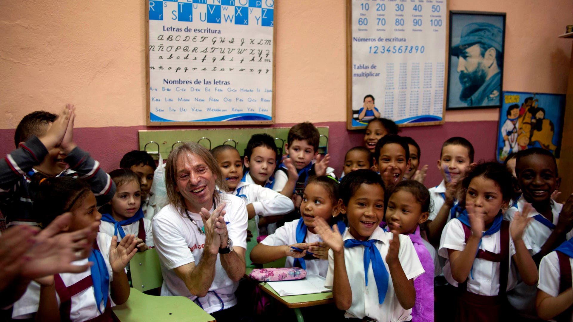 Cuba_Skyscraper_Climber__erika_garcia_foxnewslatino_com_1