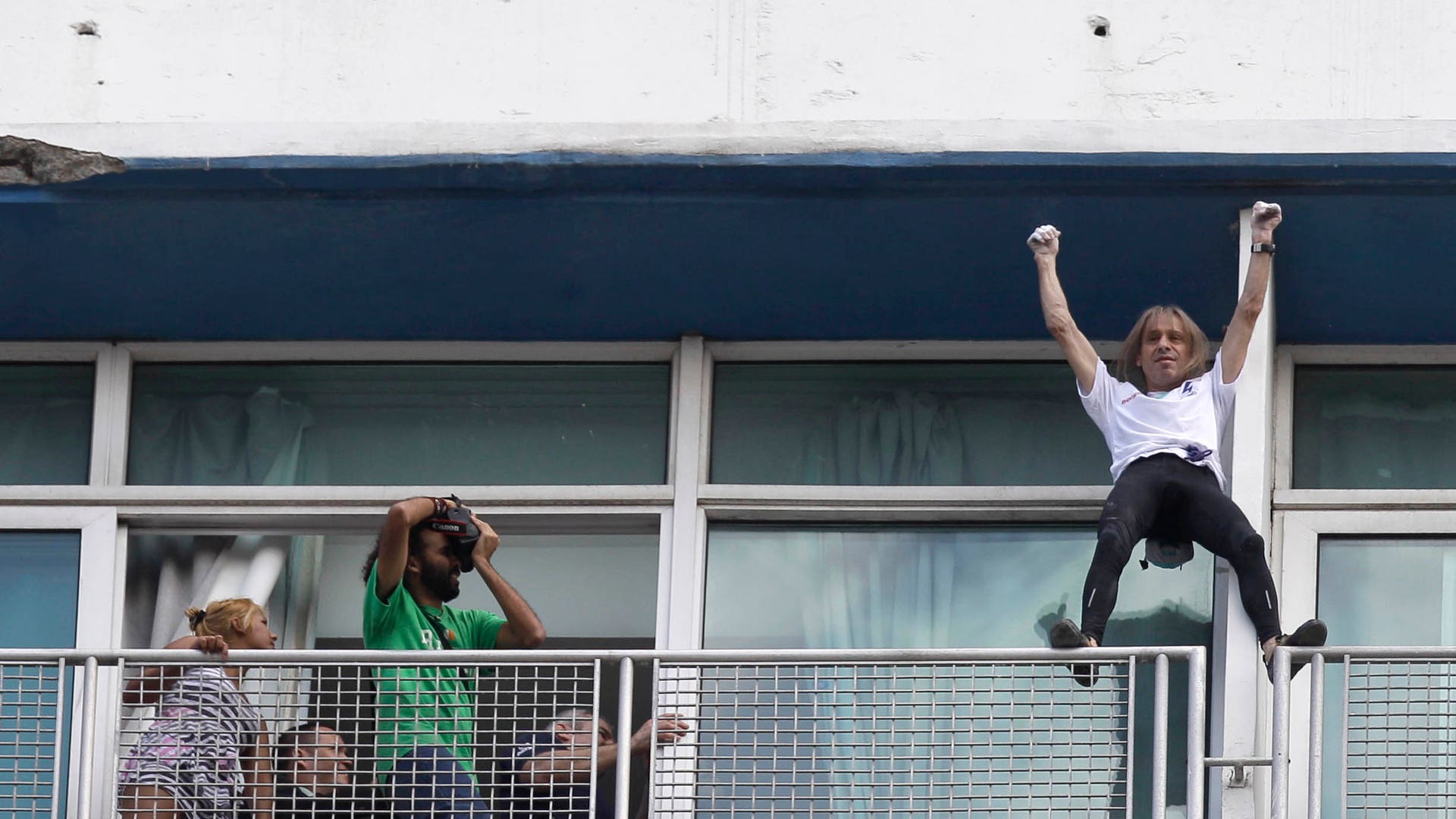 Cuba_Skyscraper_Climber__erika_garcia_foxnewslatino_com_7