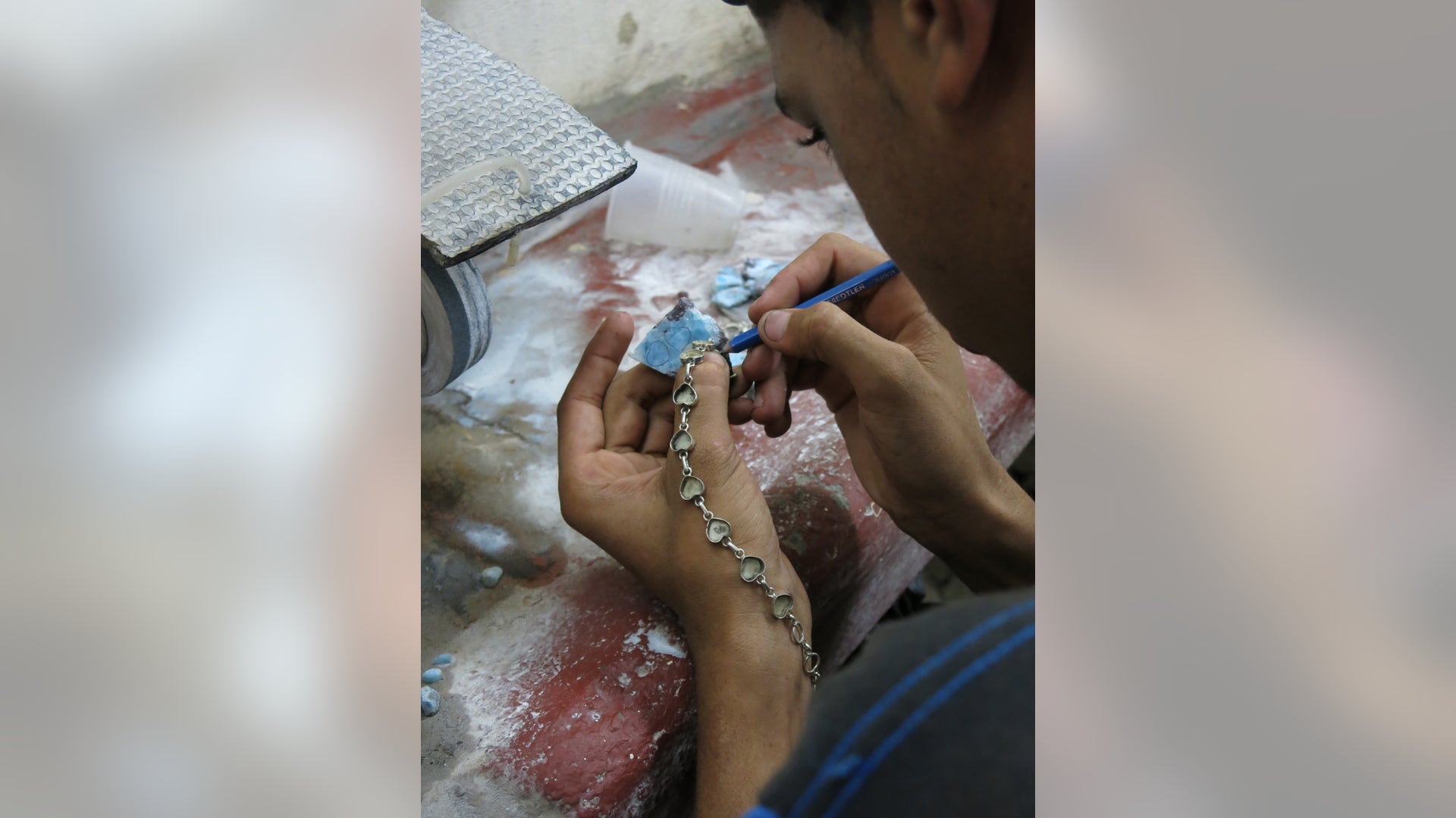 DR_Larimar_mining__5_