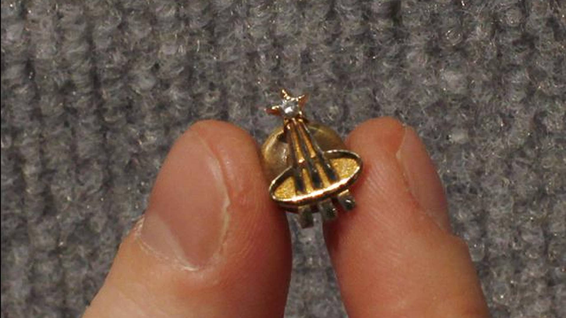 Deke_Slayton_Lapel_Pin_11