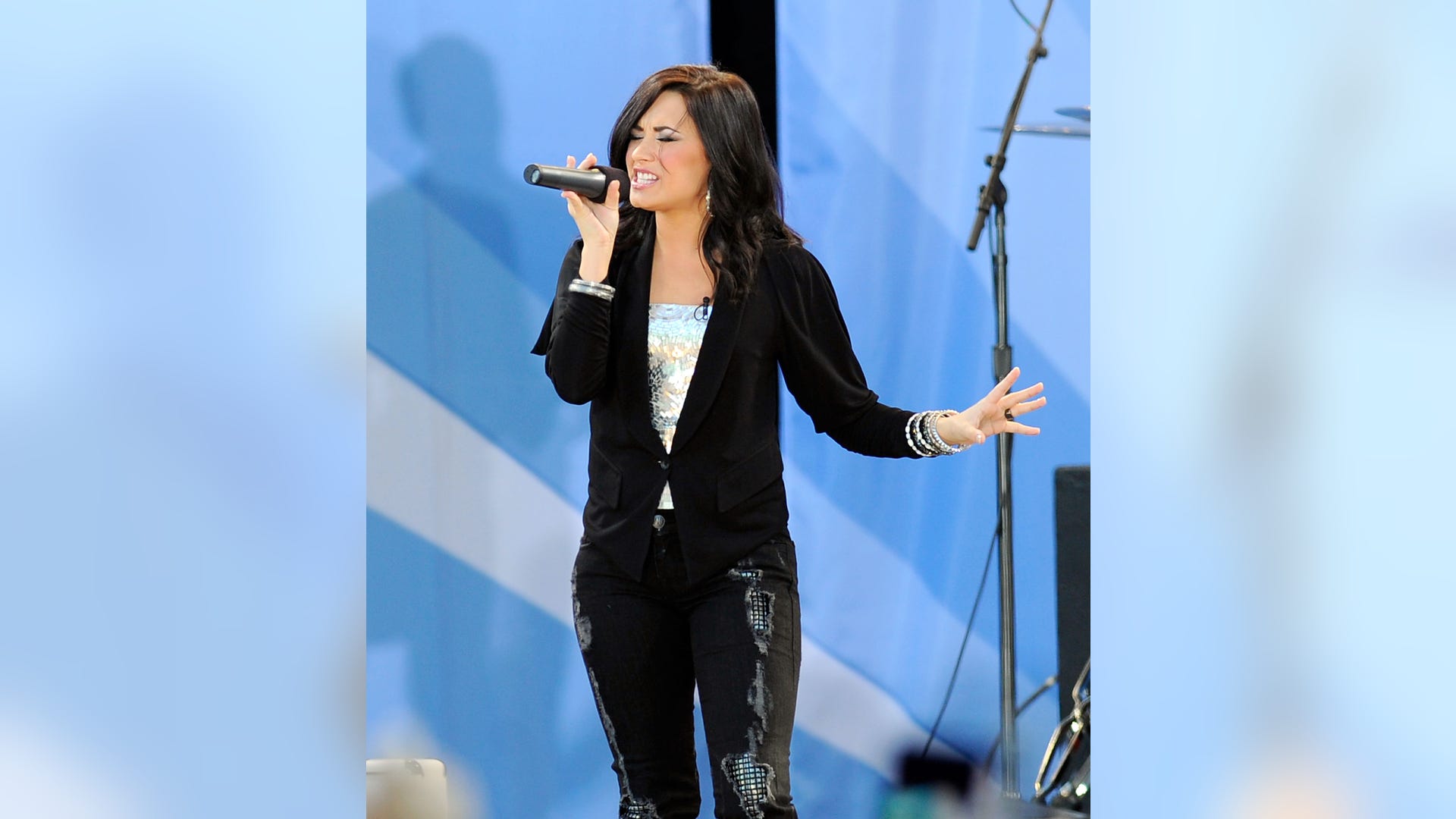 Demi_Lovato_Hair_Transformation__3_