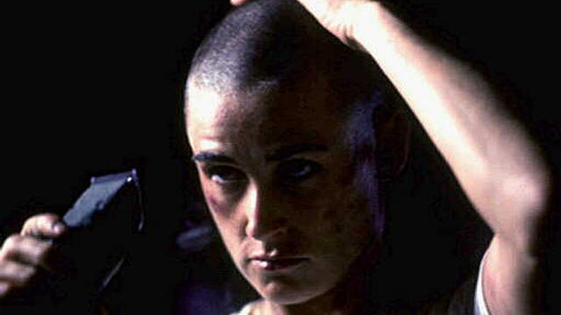 Demi_Moore_askuegfr_AP