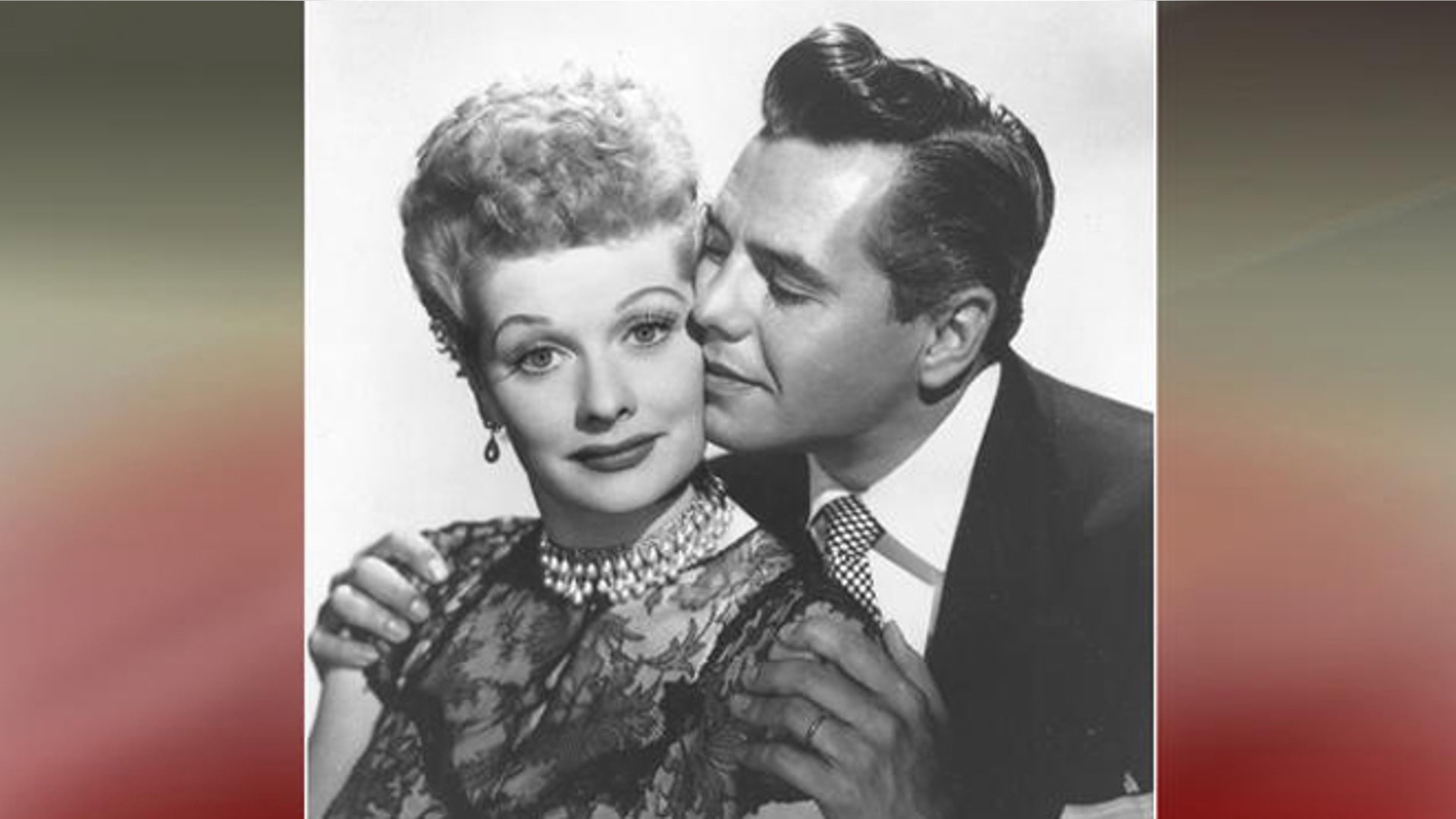Desi_Arnaz_I_Love_Lucy_Photo