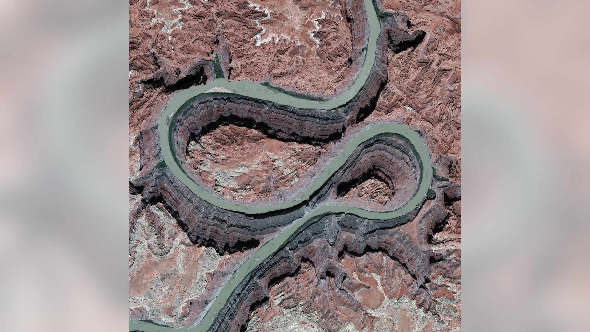 DigitalGlobe_2013_3a