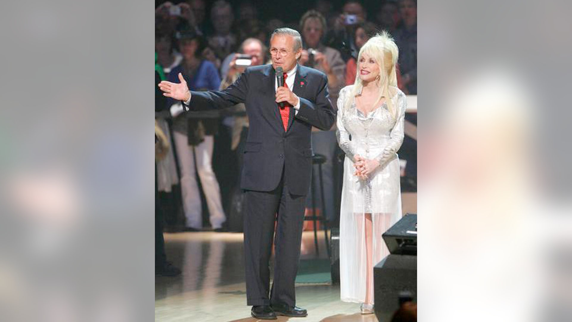 Dolly_with_Donald_Rumsfeld_kjl