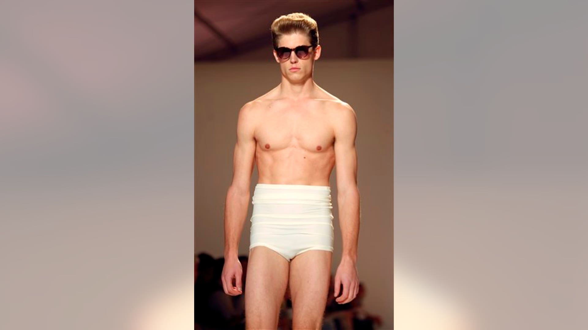 Duckie_Brown_Mannequin_Only
