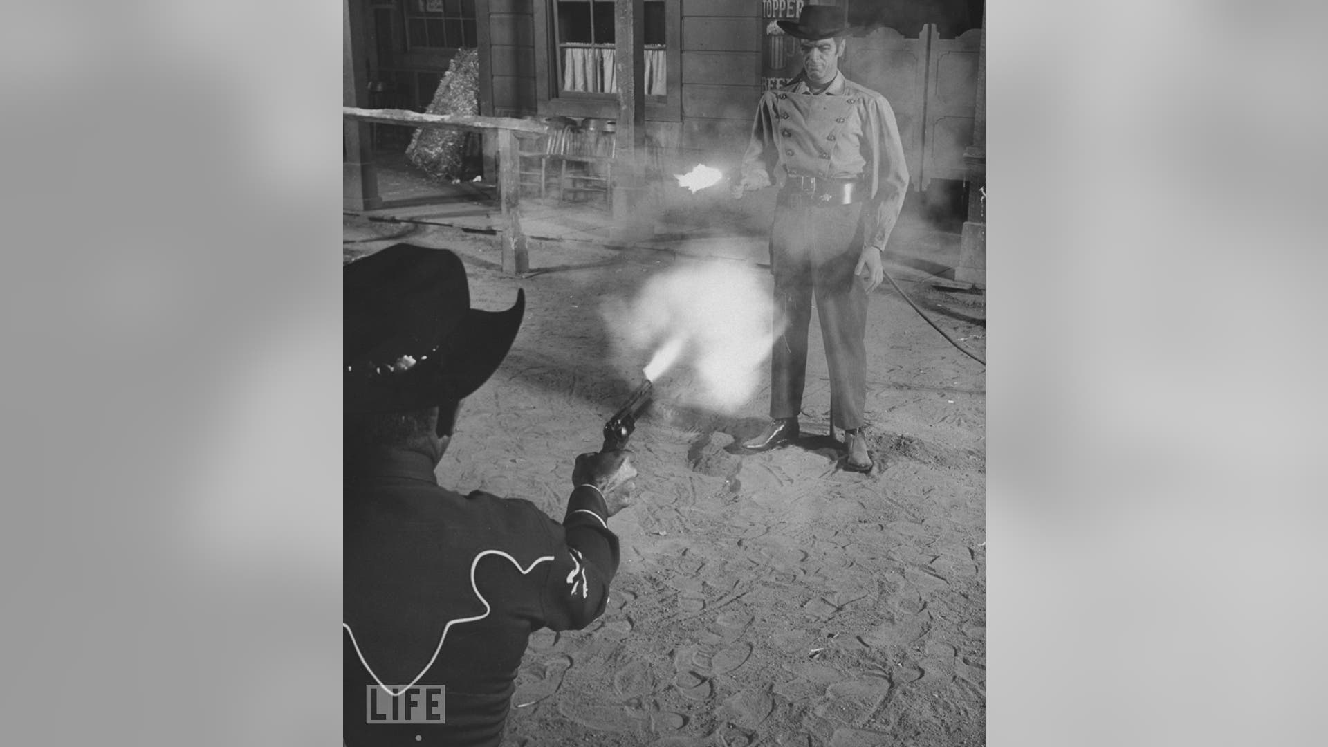 Fast-Draw Robot, 1960