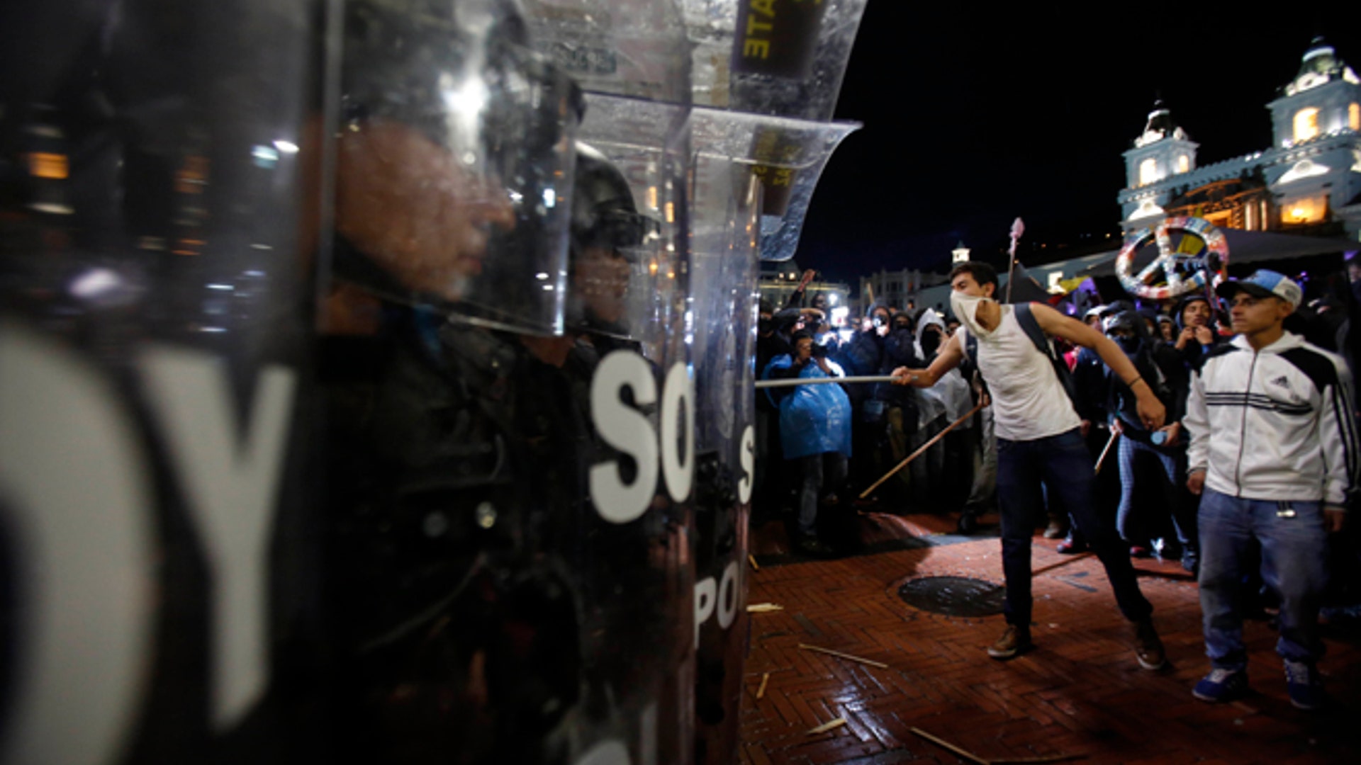 Ecuador_Protests_Latino_4