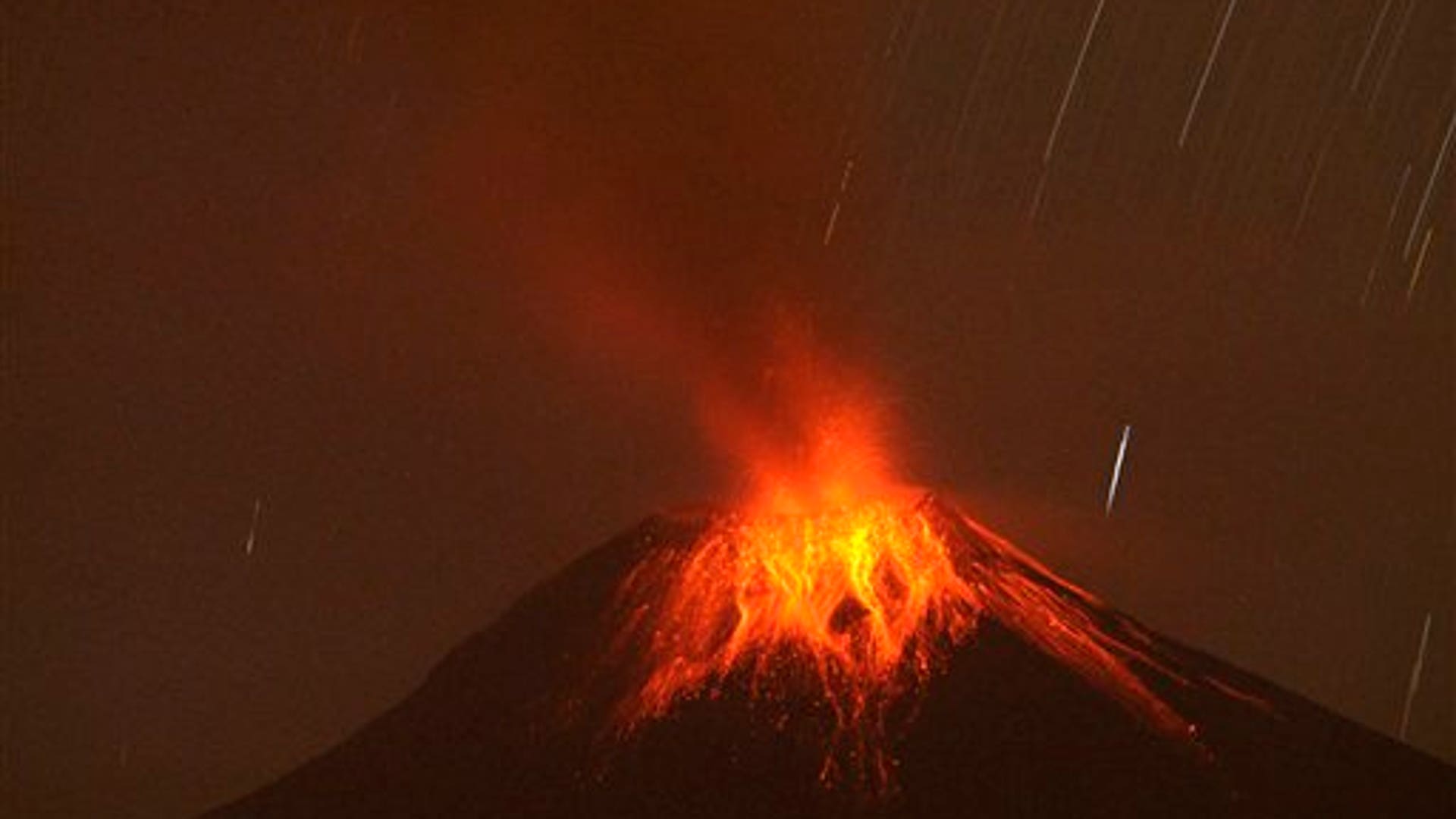 Volcano Erupts in Ecuador | Fox News