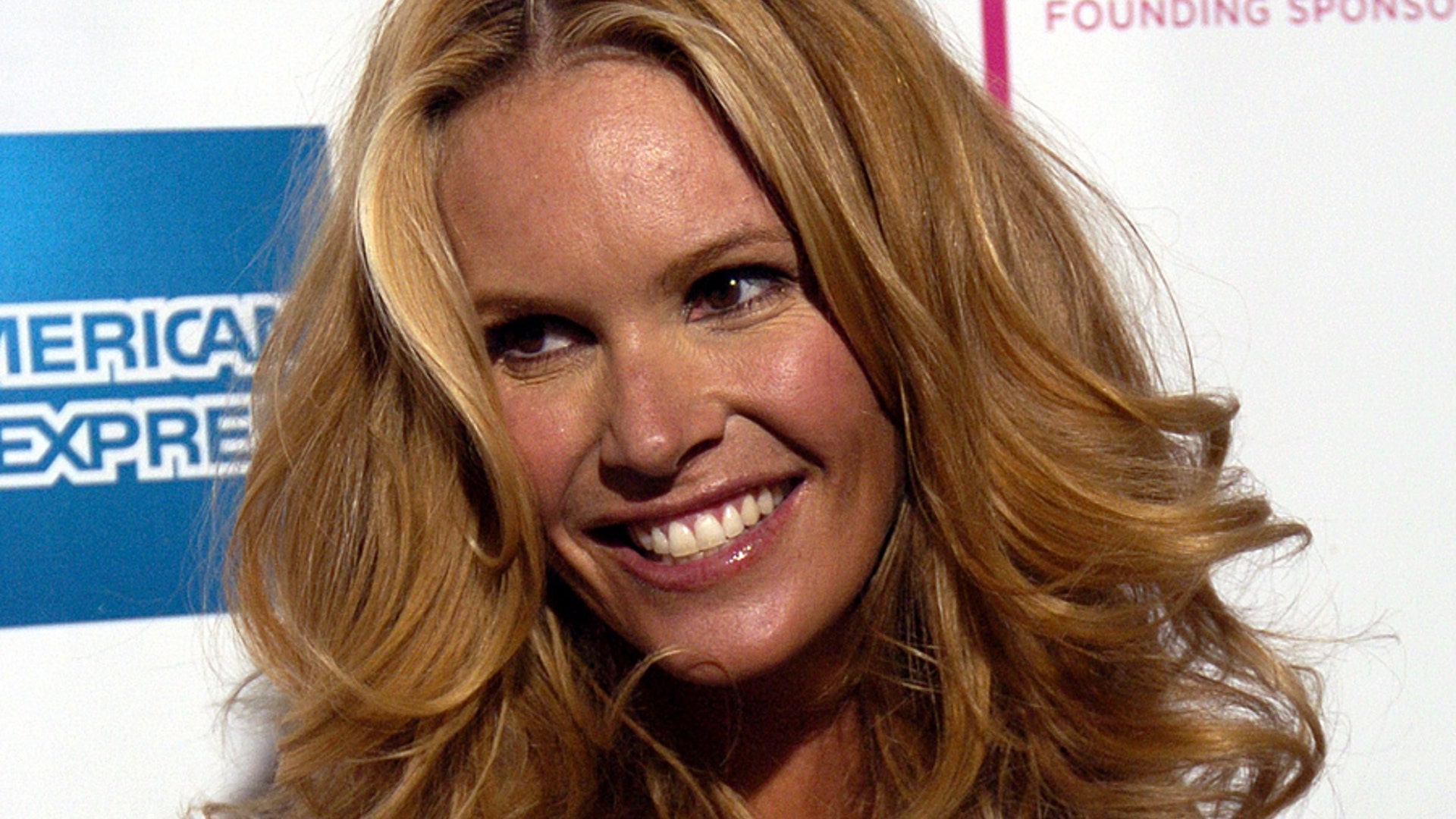 Elle MacPherson