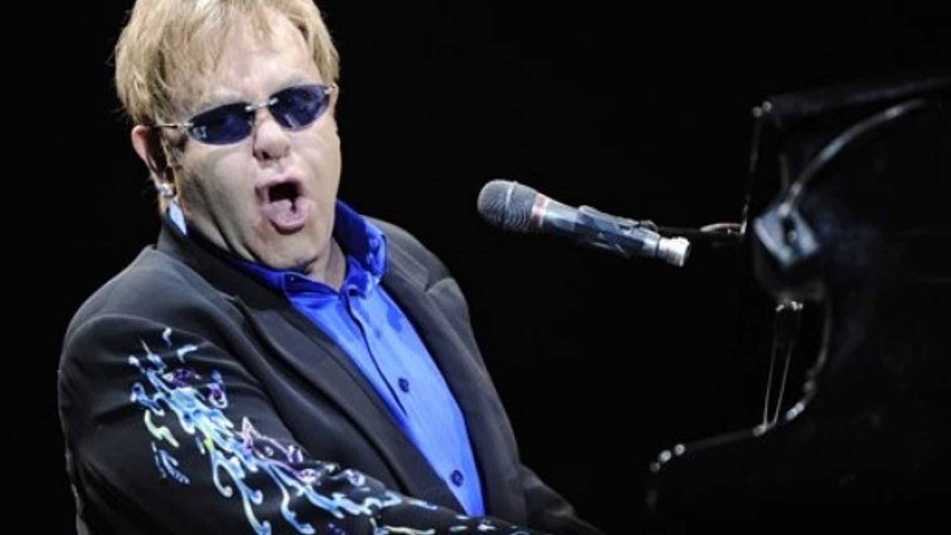 Elton_John_AP_dksjgf