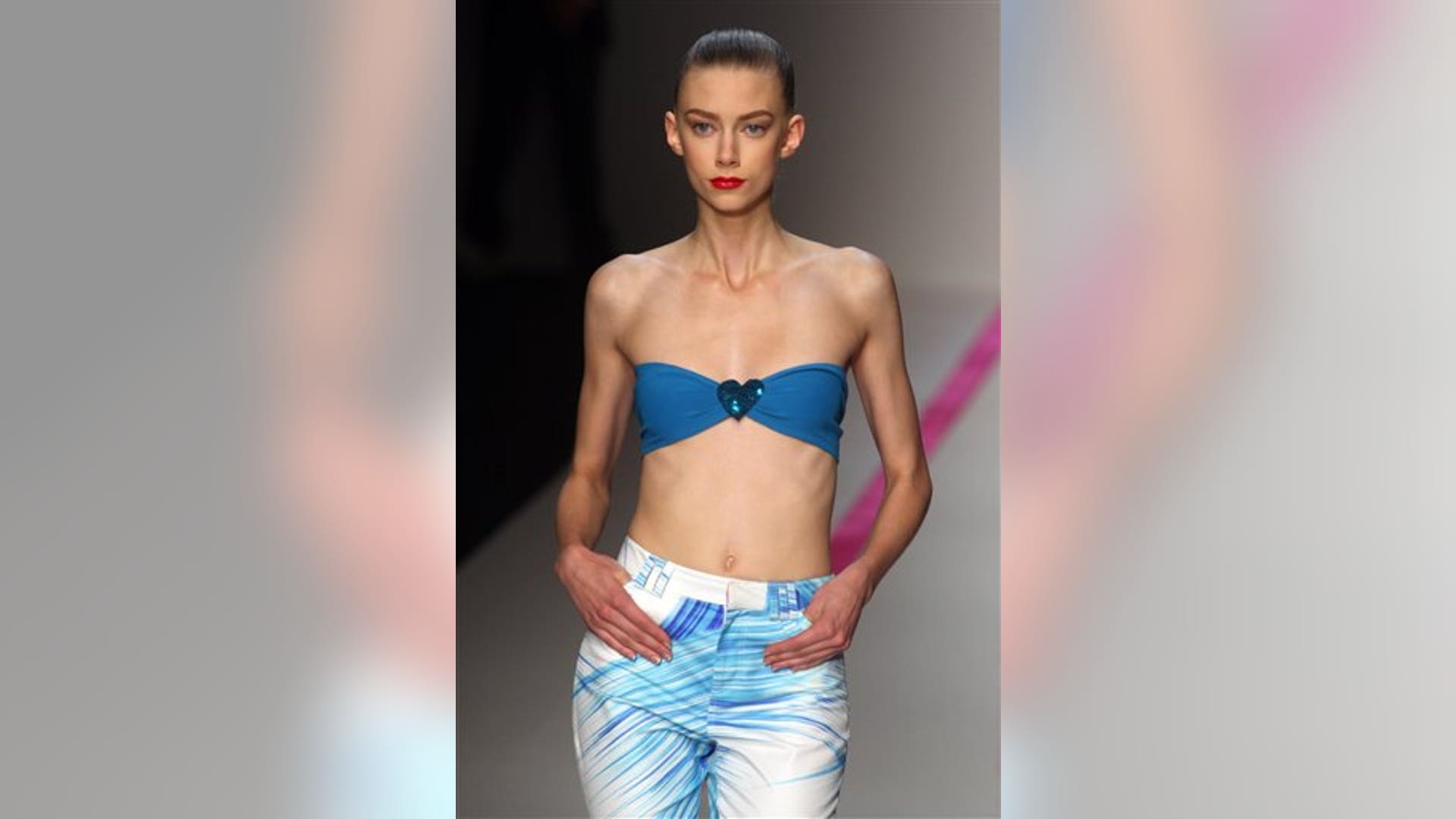 Emanuel Ungaro Spring 2010