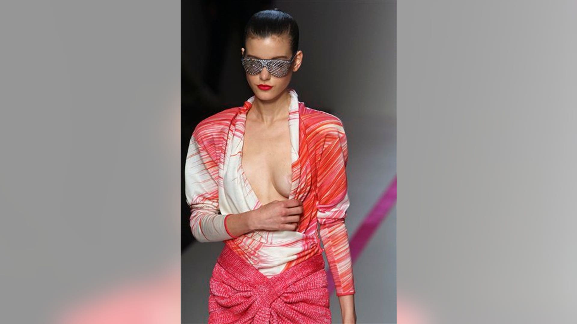 Emanuel Ungaro Spring 2010