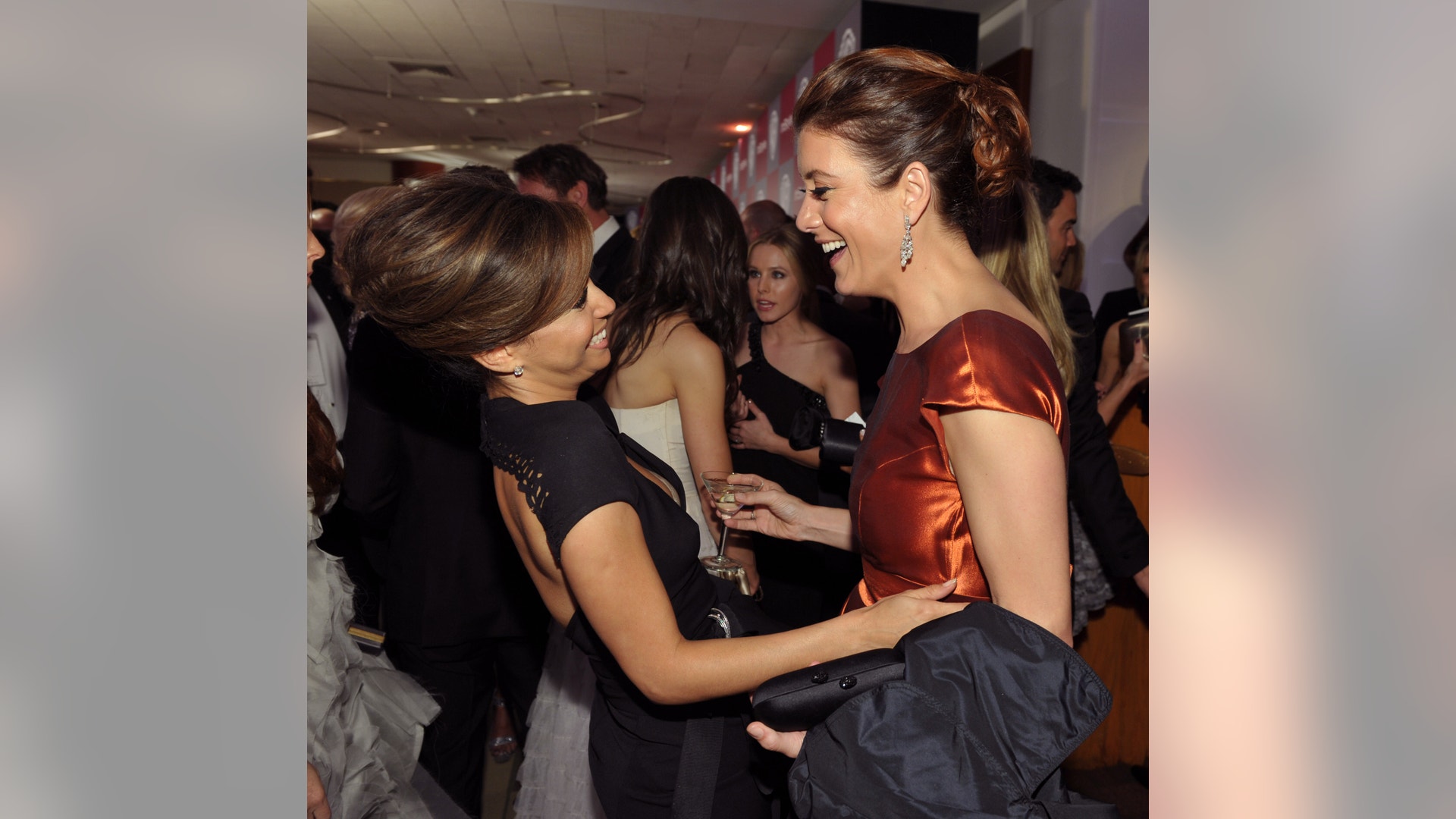 Eva_Longoria_and_Kate_Walsh