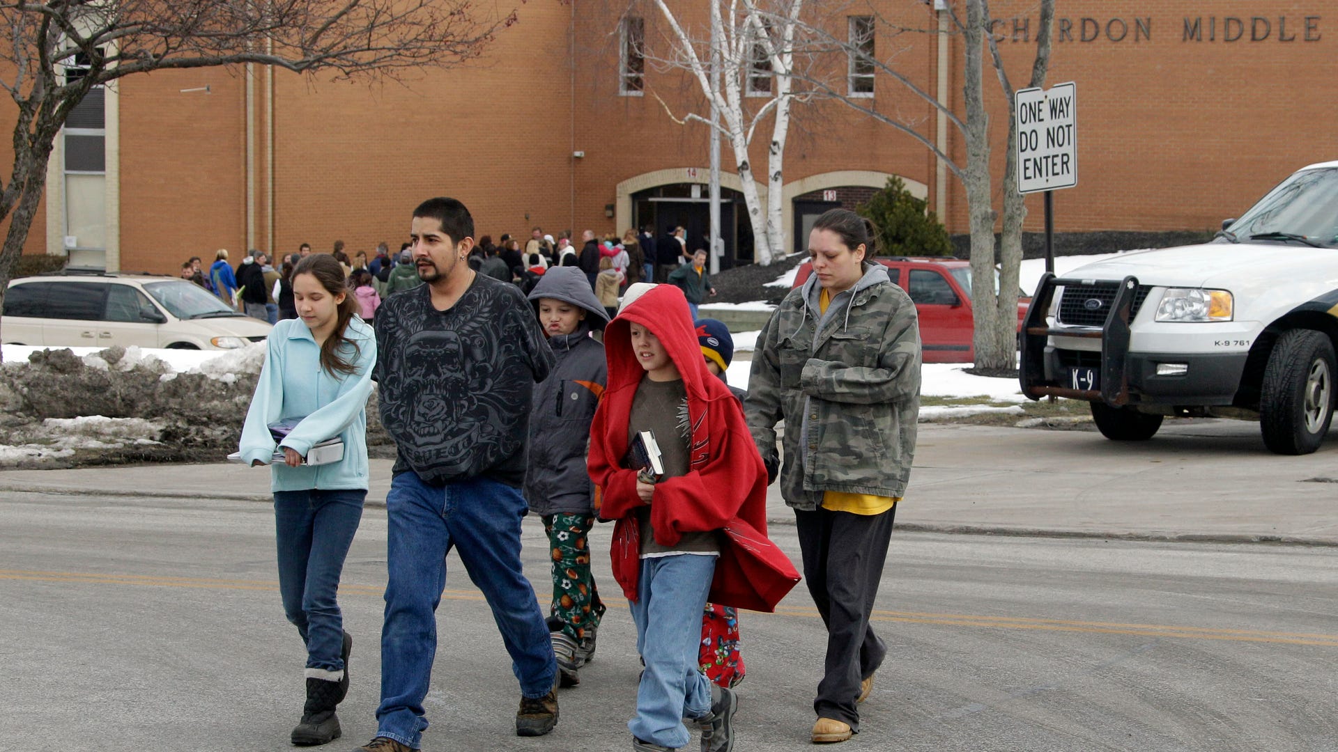 Evacuating_School_Shooting