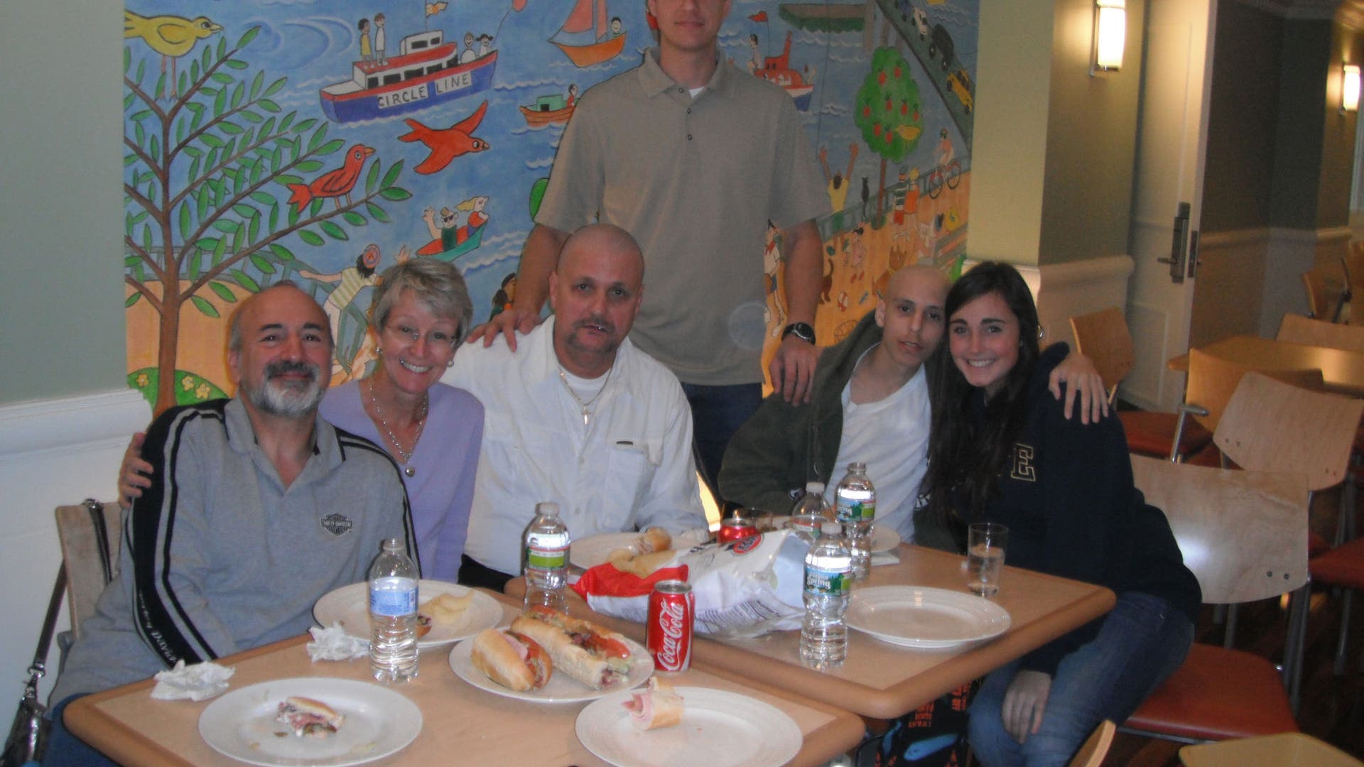 Family_Visit_at_RMDH_Dining_Room