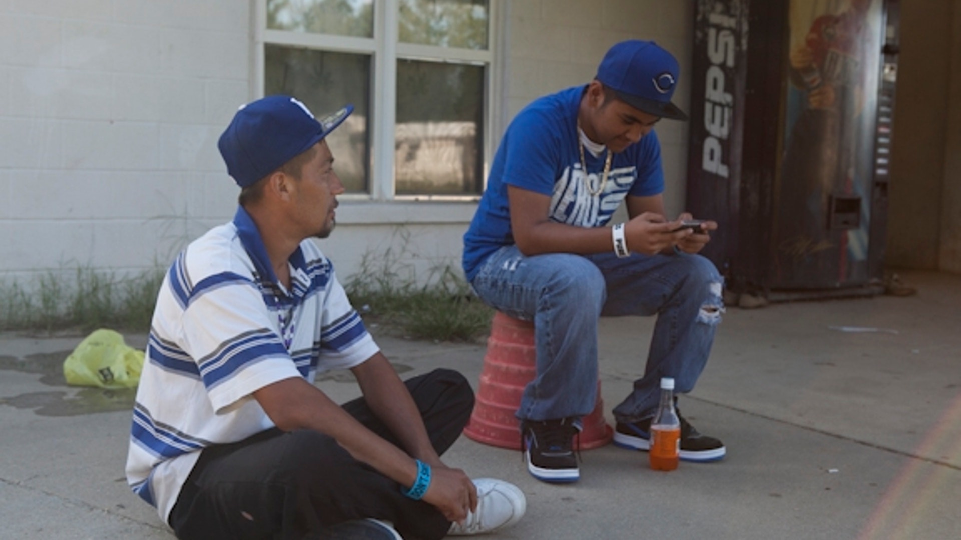 Farmworker_cell_phone_4