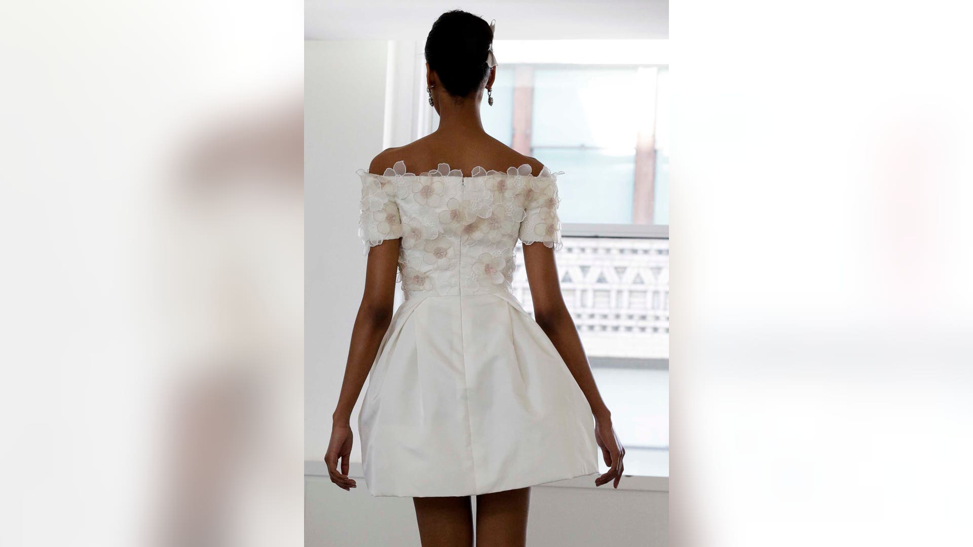 Fashion_Oscar_de_la_R_Garc_1_