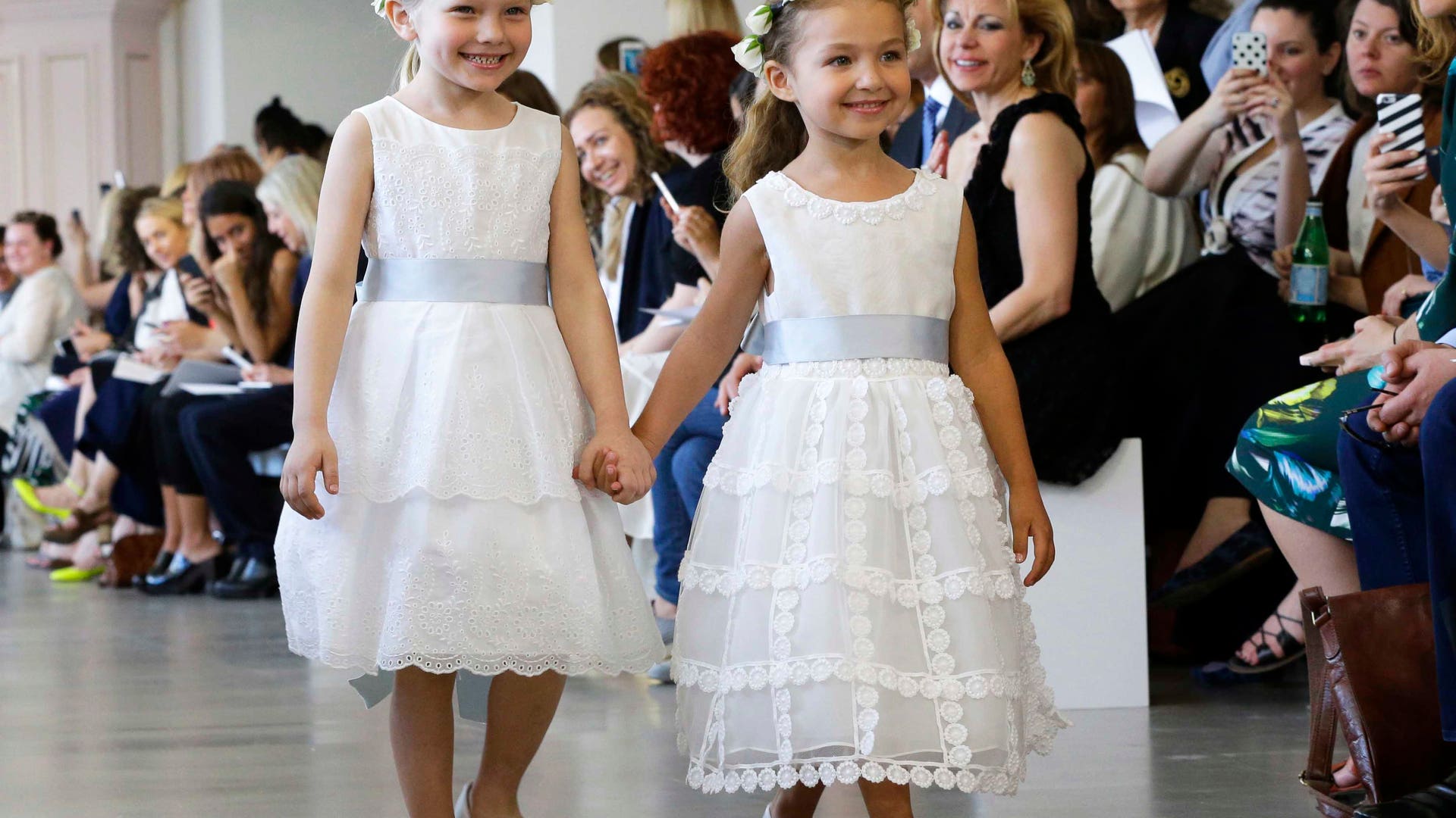 Fashion_Oscar_de_la_R_Garc_2_