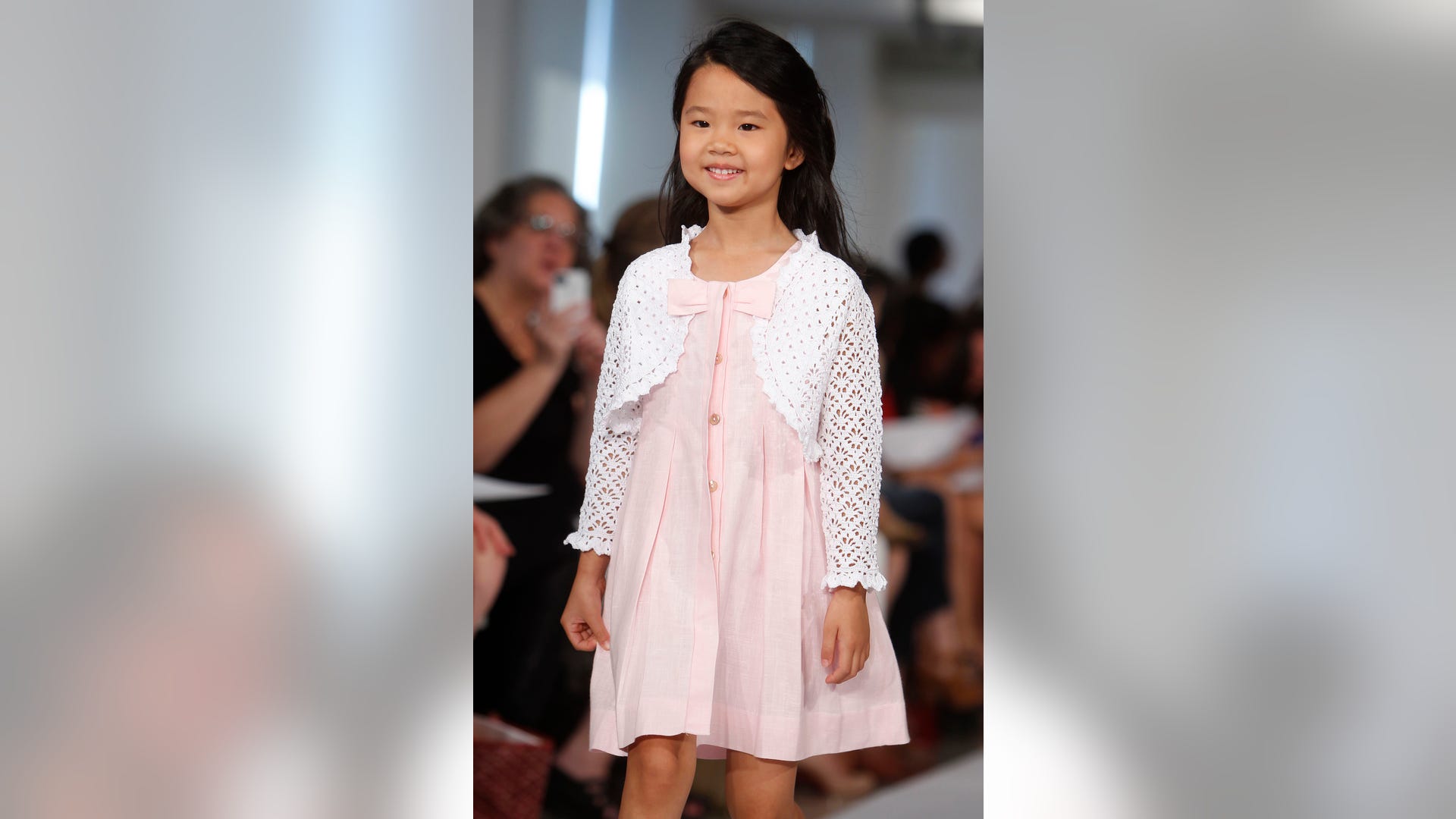 Fashion_Oscar_de_la_Renta_6