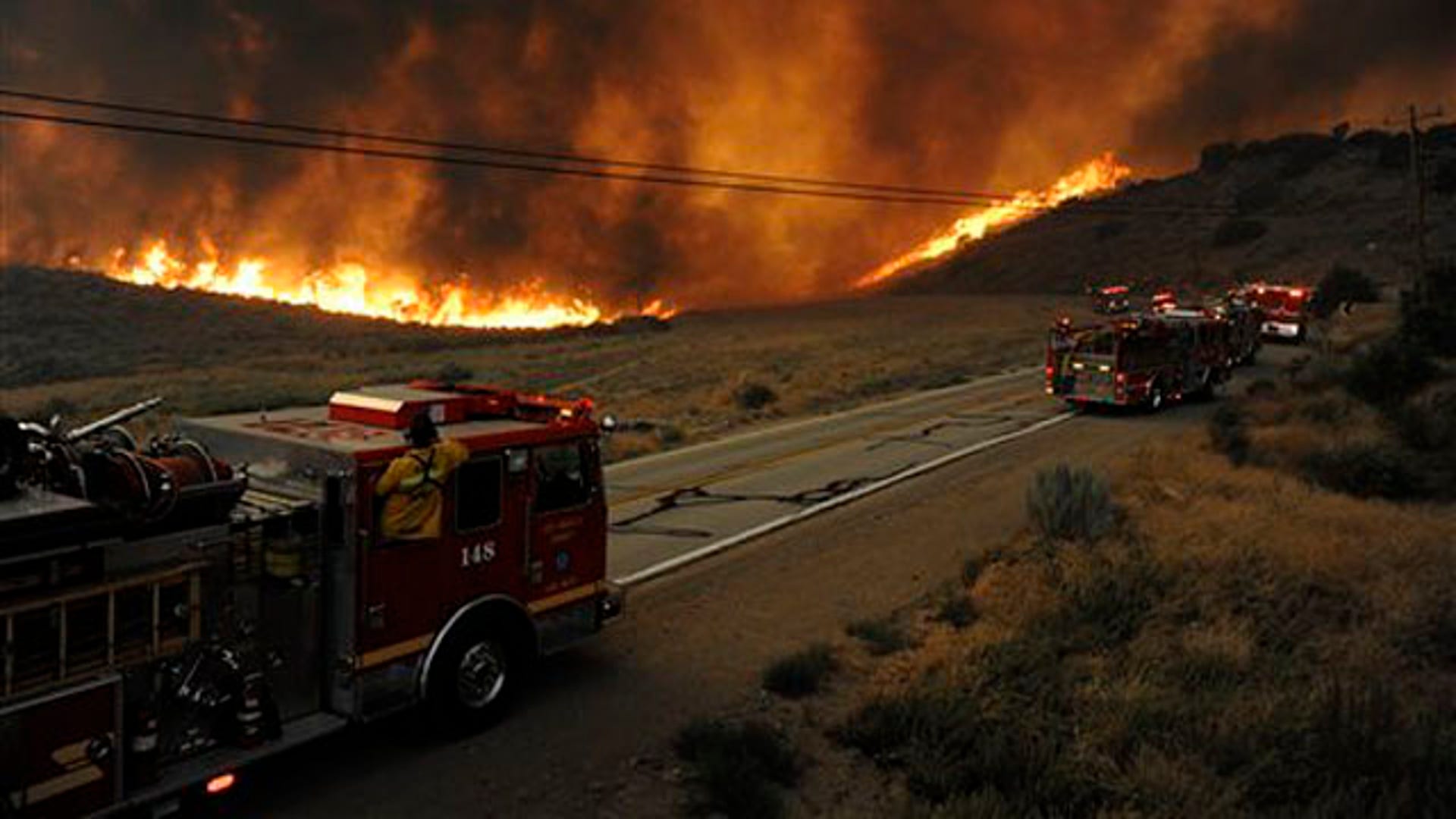 Fire_Engines_and_Flames_2