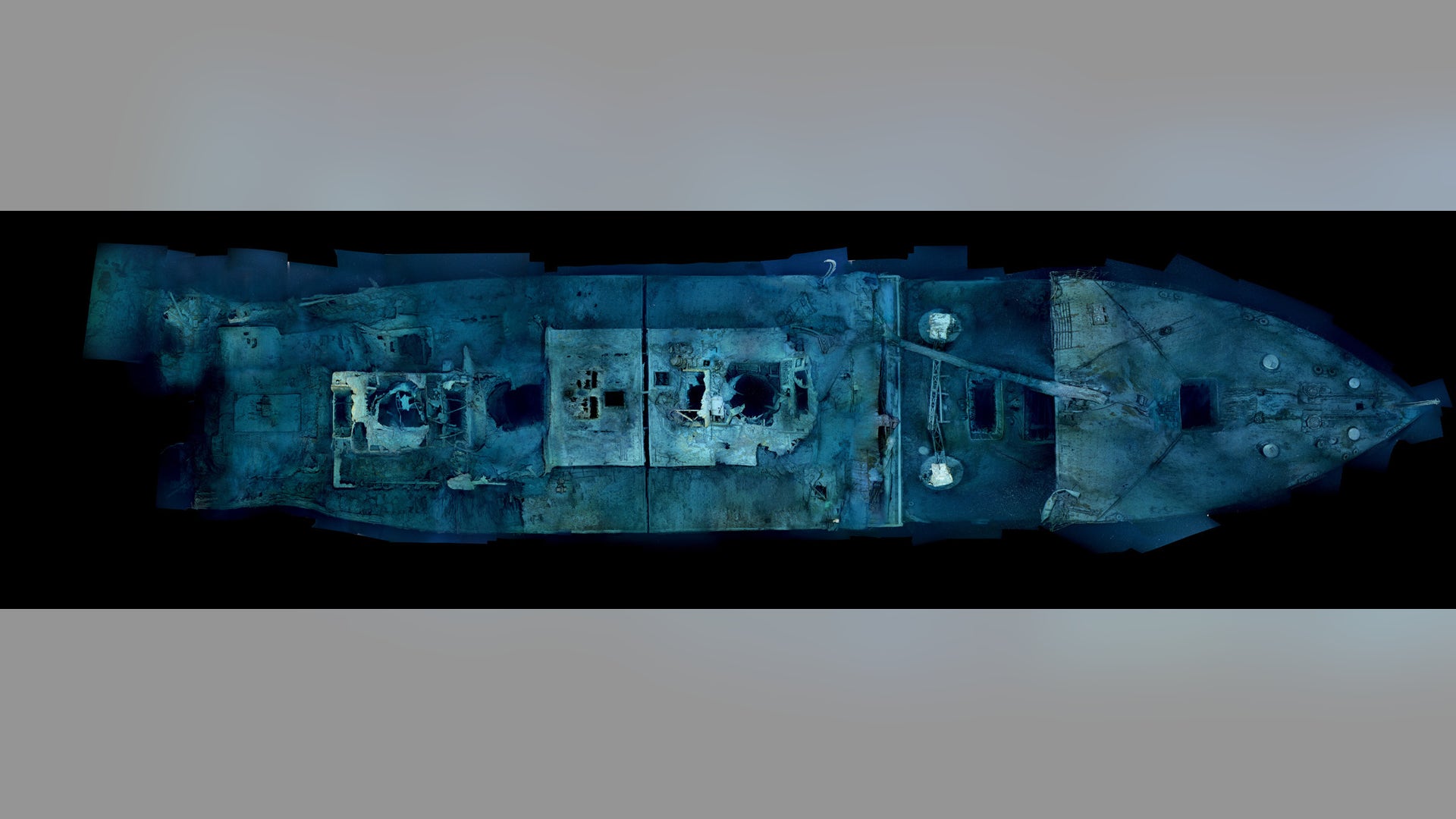 First_complete_view_of_Titanic_wreck
