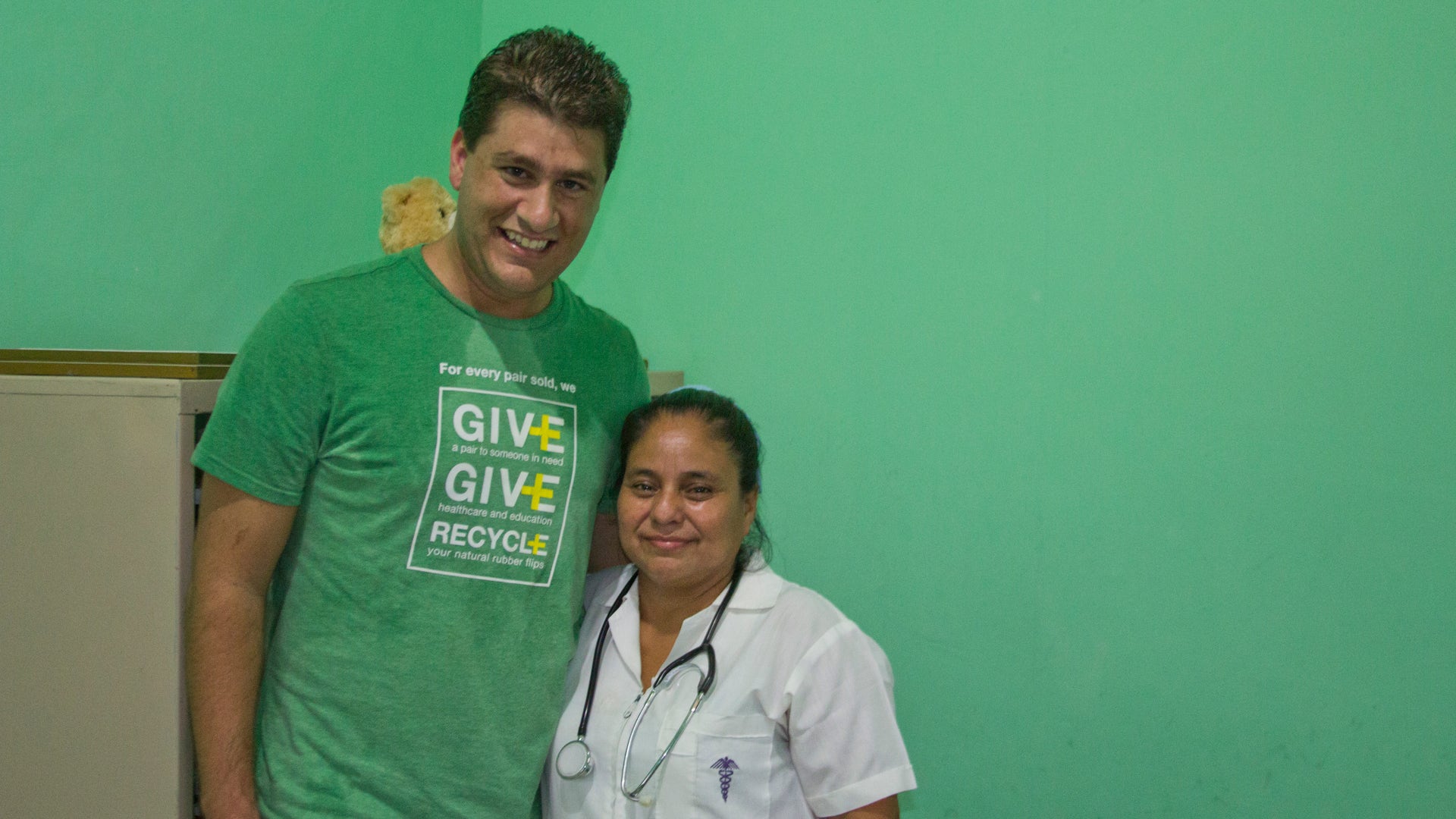 Flores_with_the_health_care_promoter_in_Guatemala_