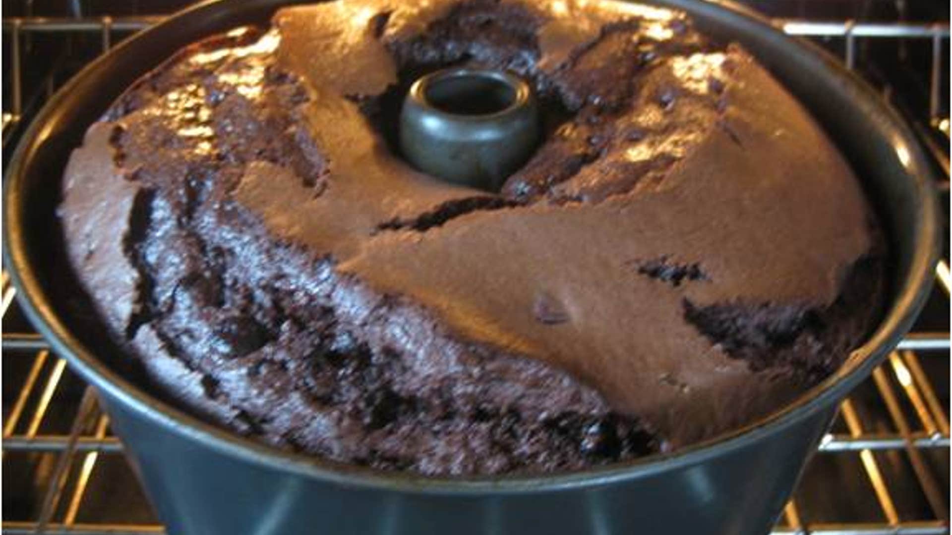 Fruity_Chocolaty_Cake_7