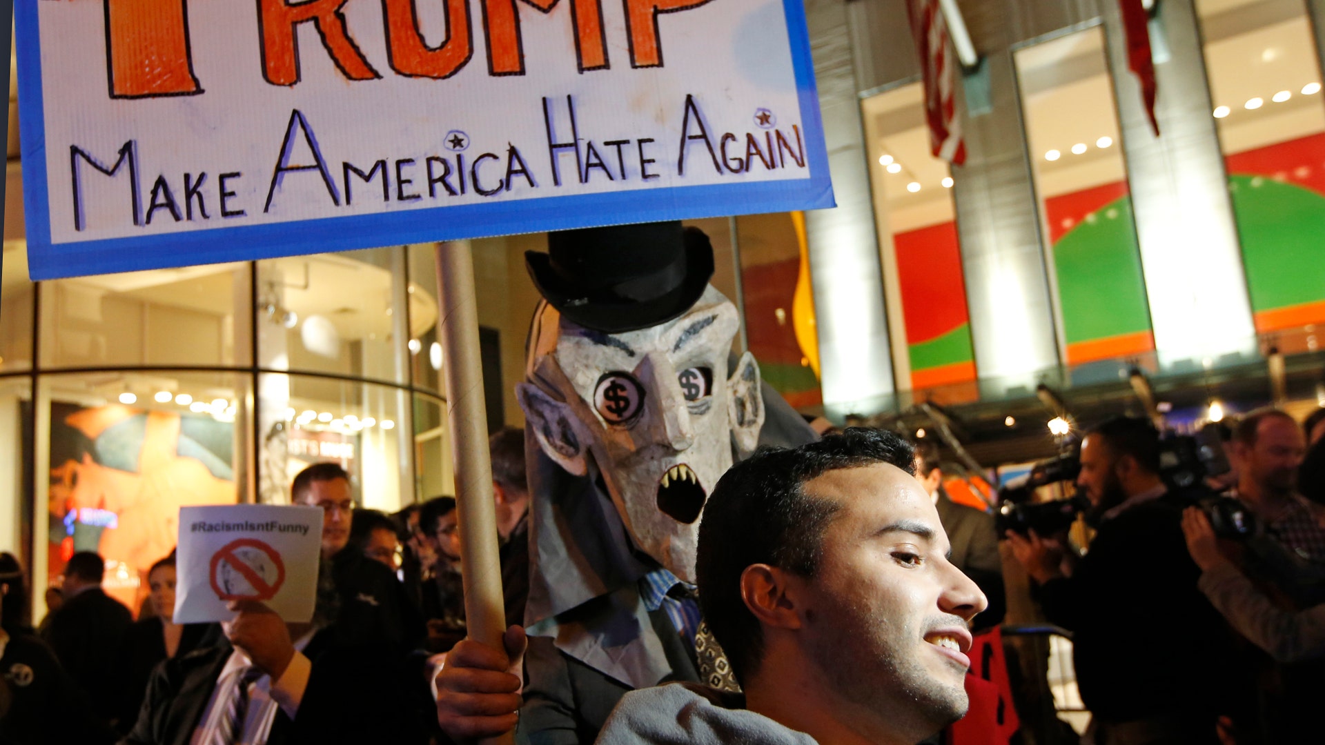 GOP_2016_SNL_Trump_Llen__2_