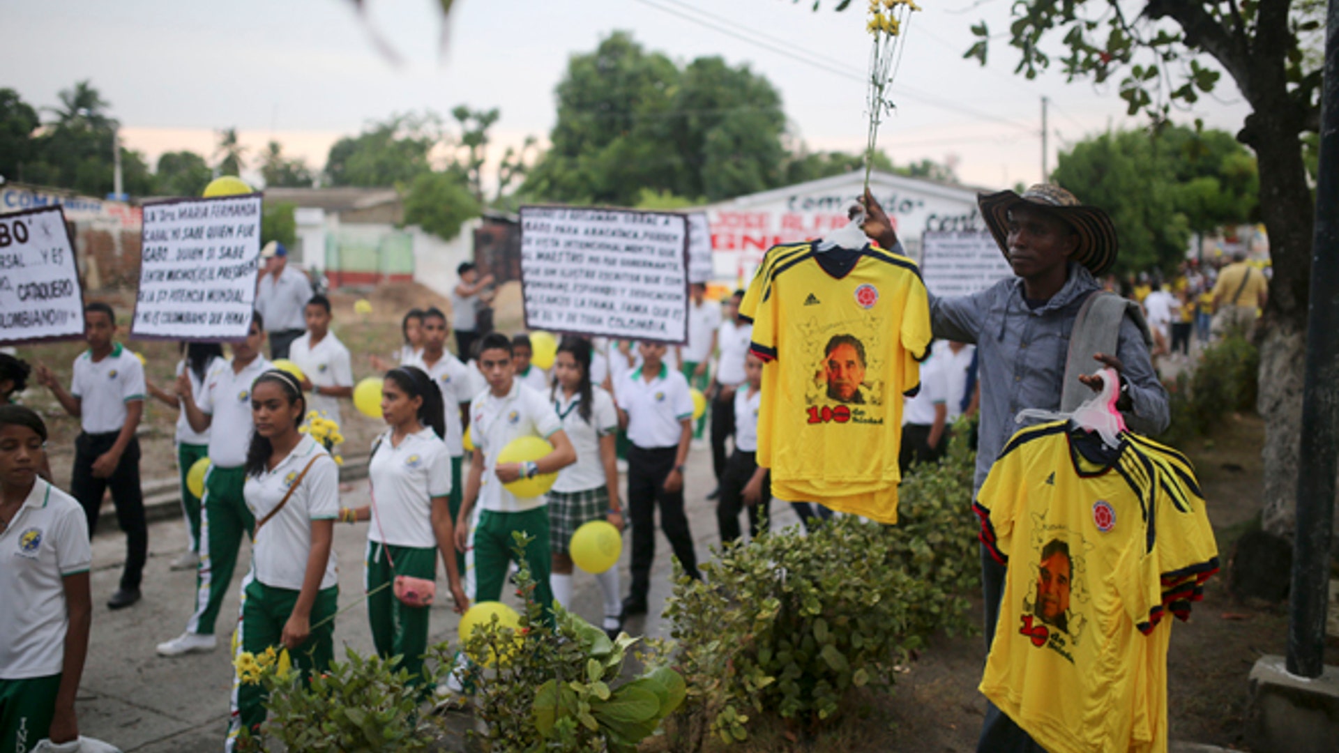 Gabo_Memorial_2_Latino