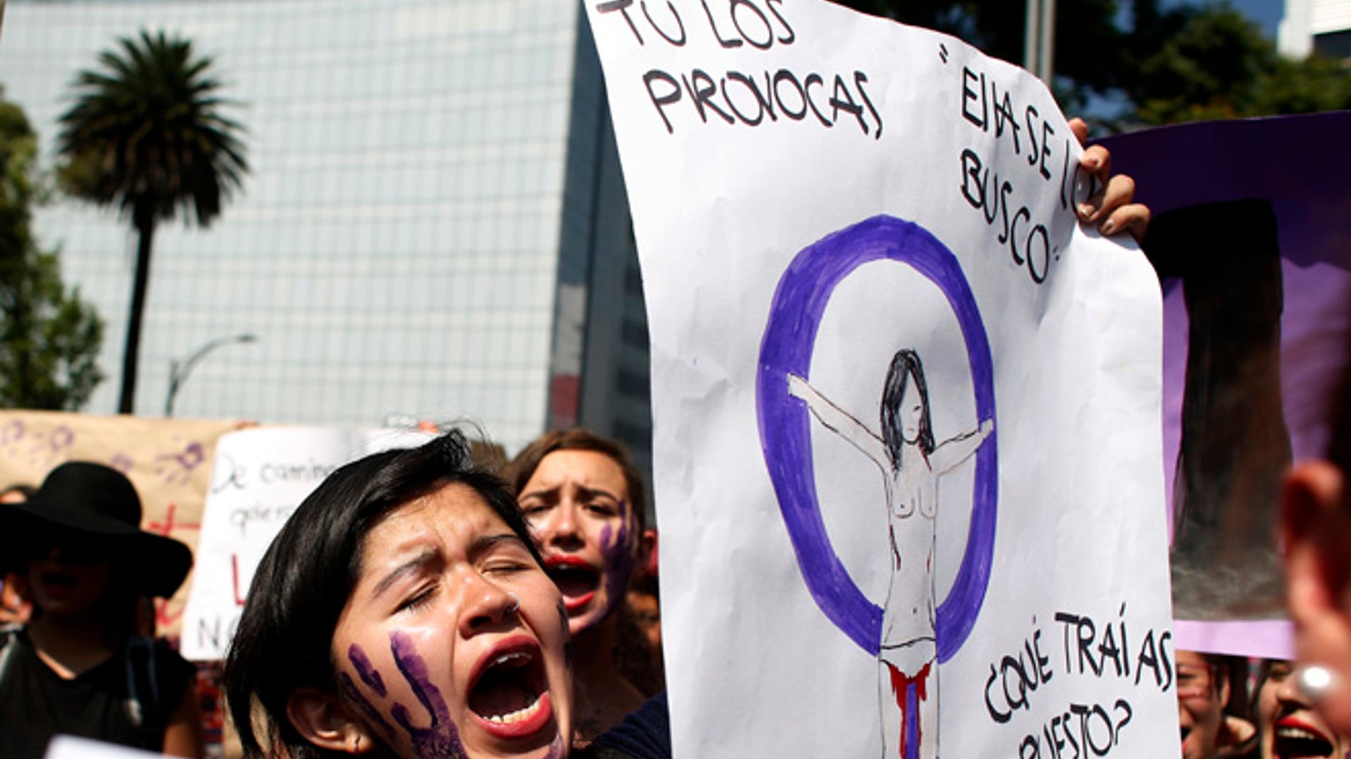 Gender_protest_LatAm__2_