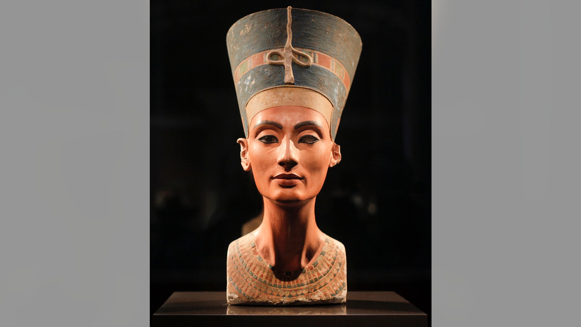 Germany_Nefertiti_3