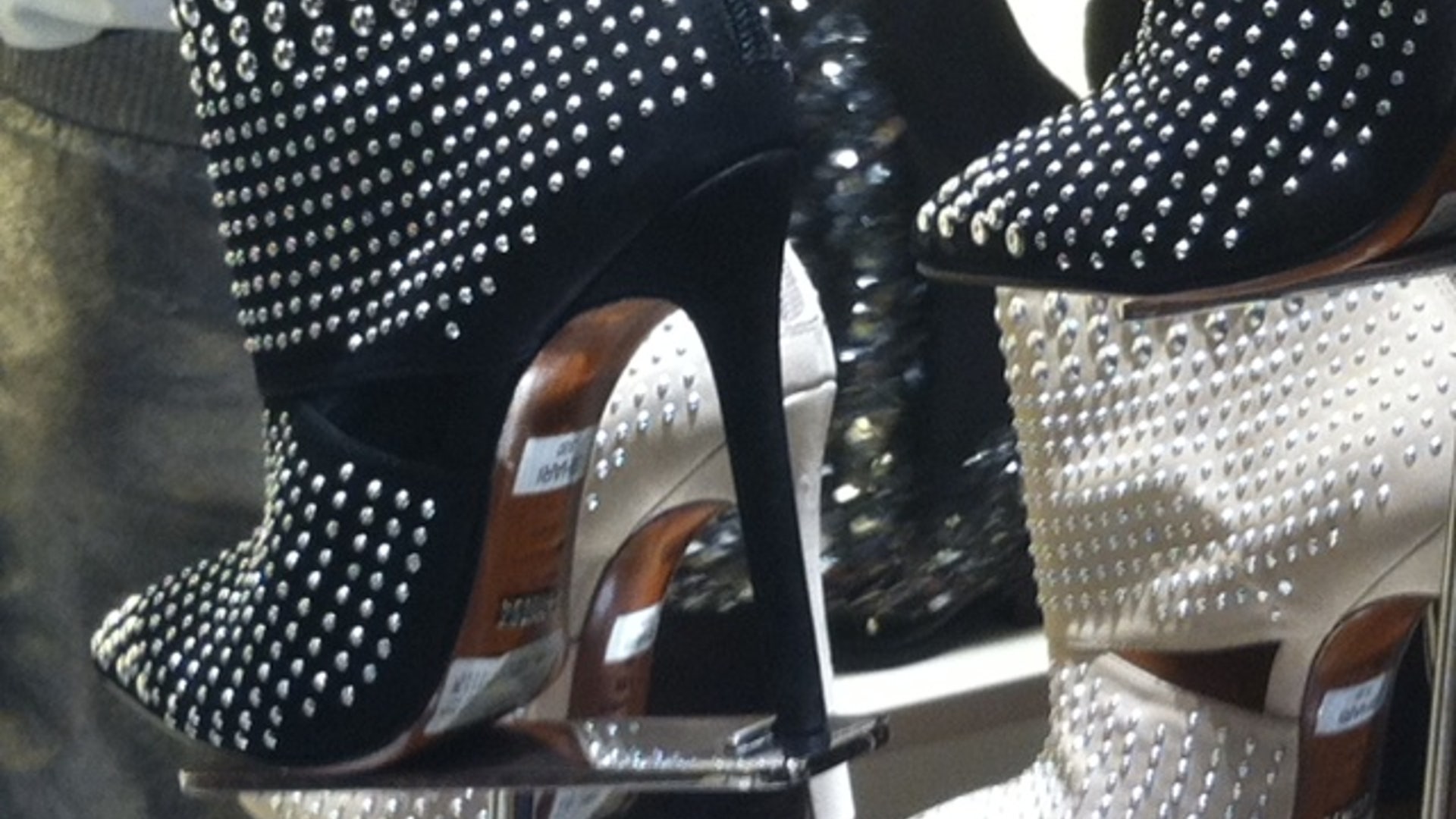 The glitzy shoe or bootie