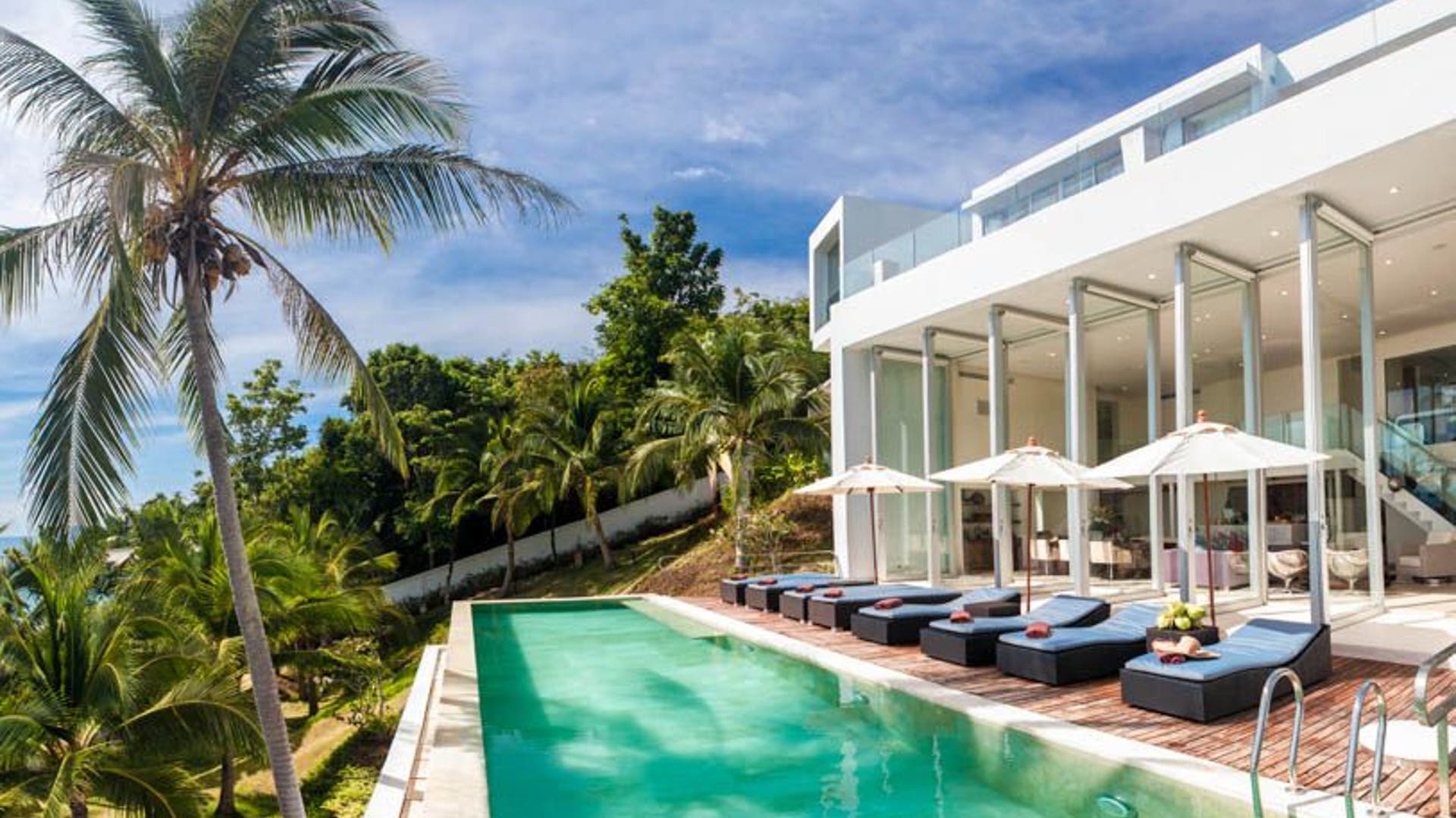 Private estate with professional chef in Thong Krut Beach