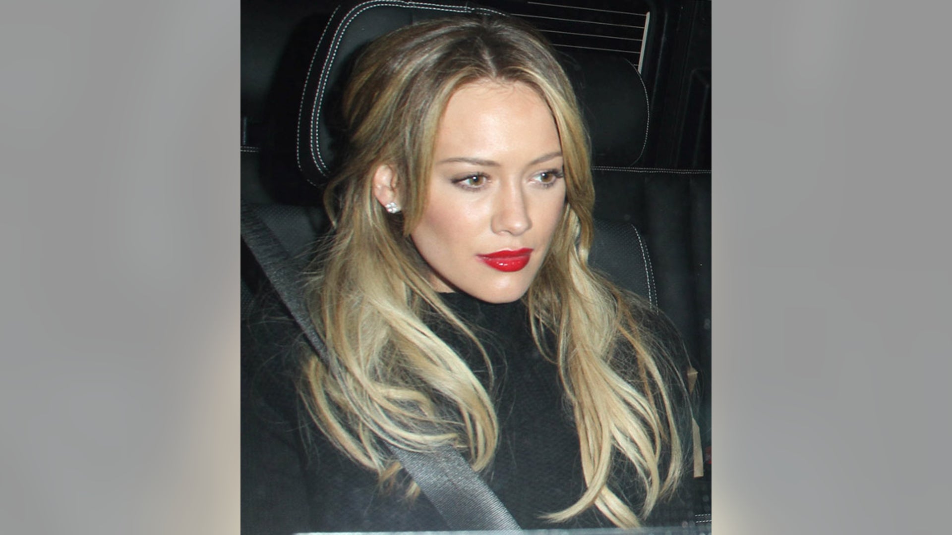Hilary Duff Red x17 