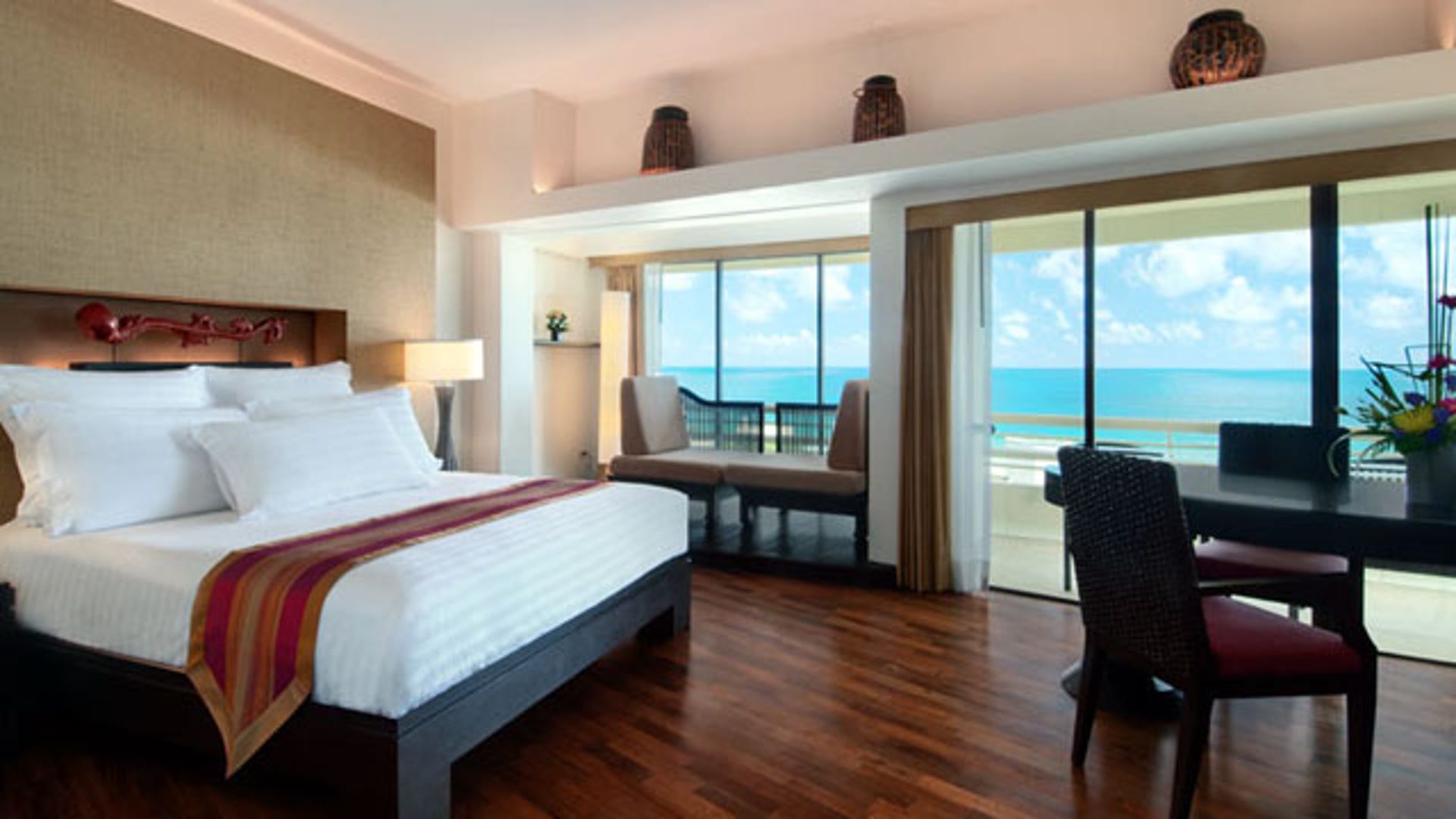 Hilton_Phuket_Arcadia_Resort___Spa_King_Suite_2