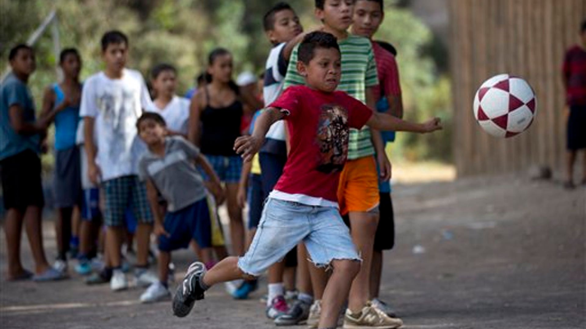 Honduras_Soccer_Gangs__4_