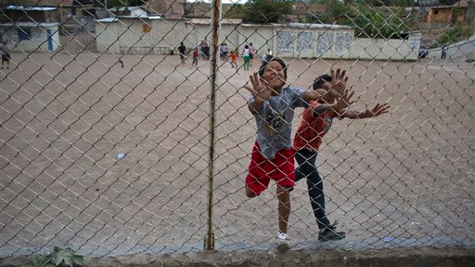 Honduras_Soccer_Gangs__5_
