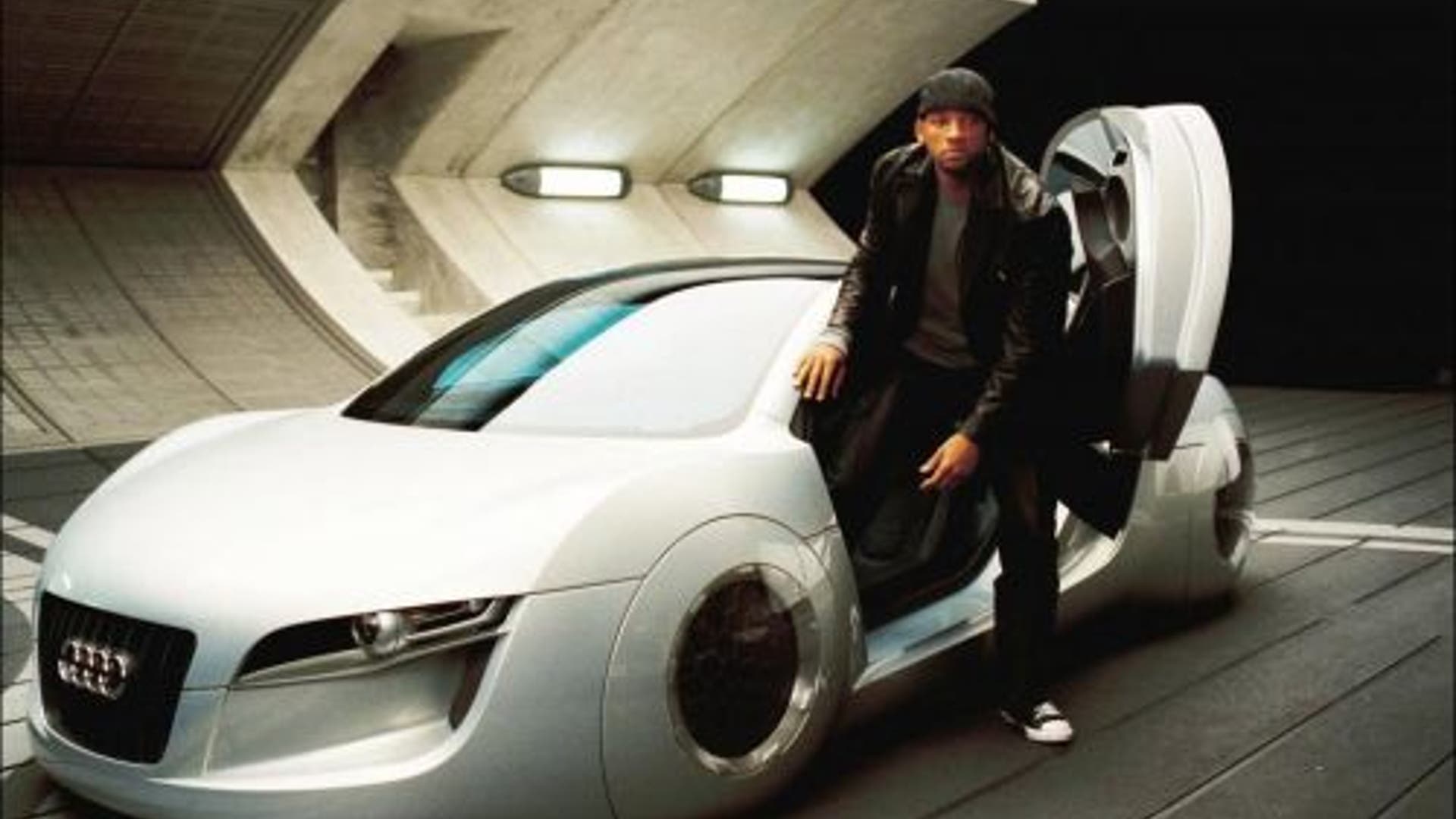 Talking car describes your driving as in I, Robot