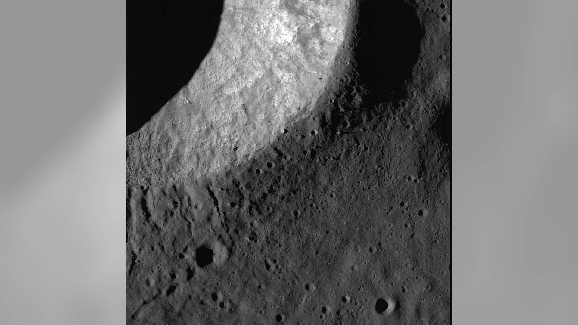 Inner_Rim_of_Milichius_A_Crater