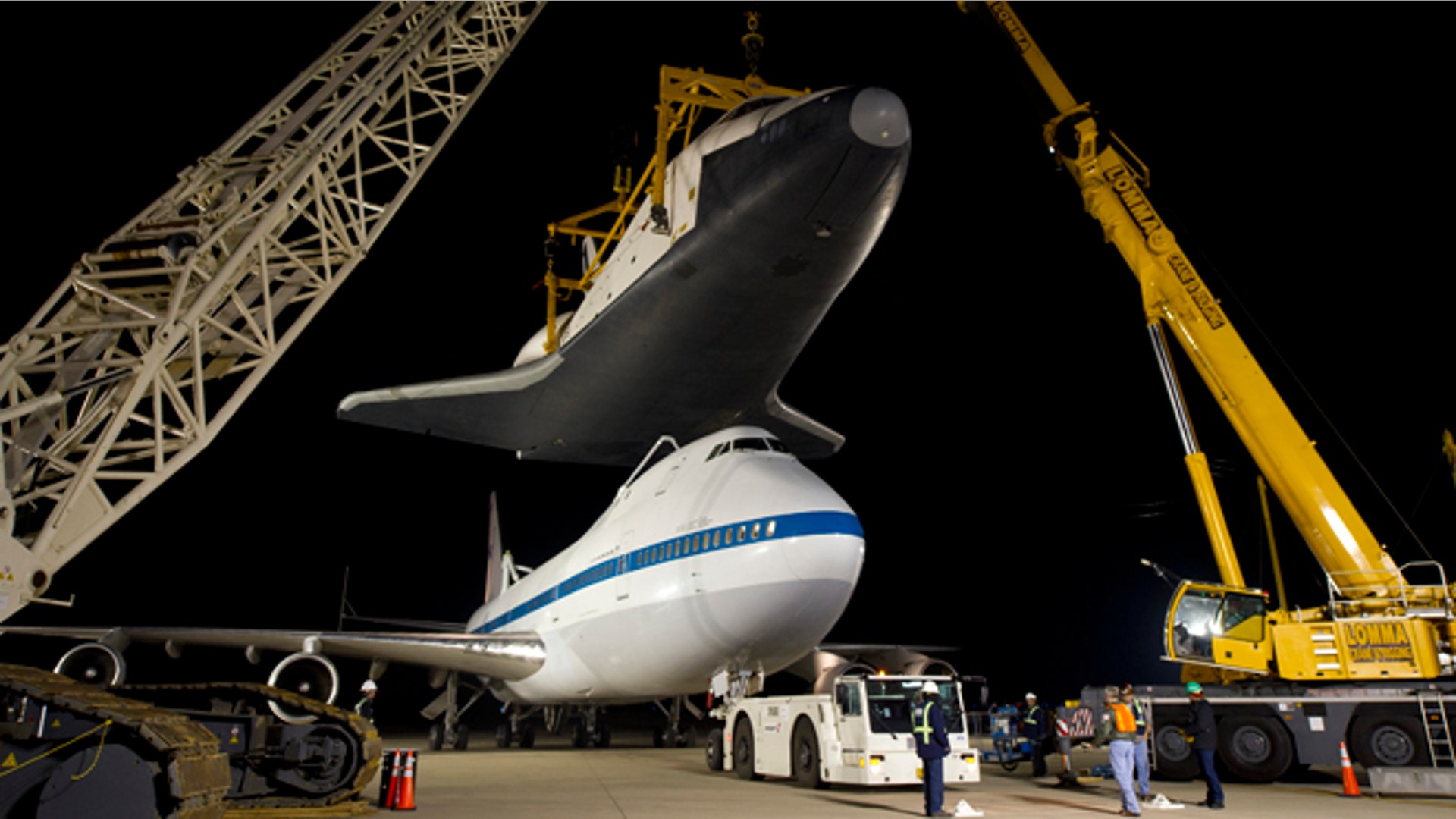 Intrepid_Enterprise_Shuttle_to_NYC_6